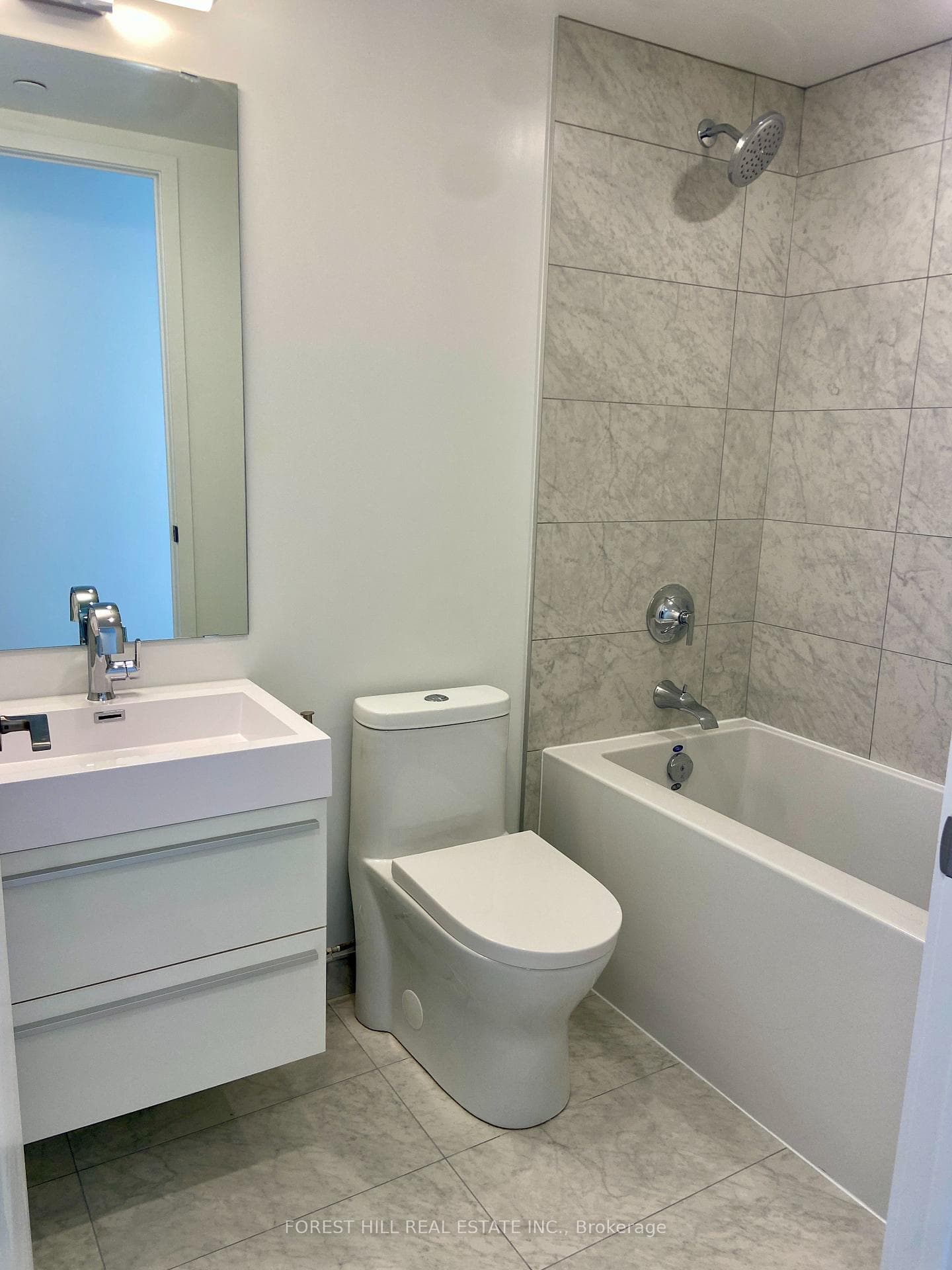 39 Roehampton Avenue Unit 3109 photo 16