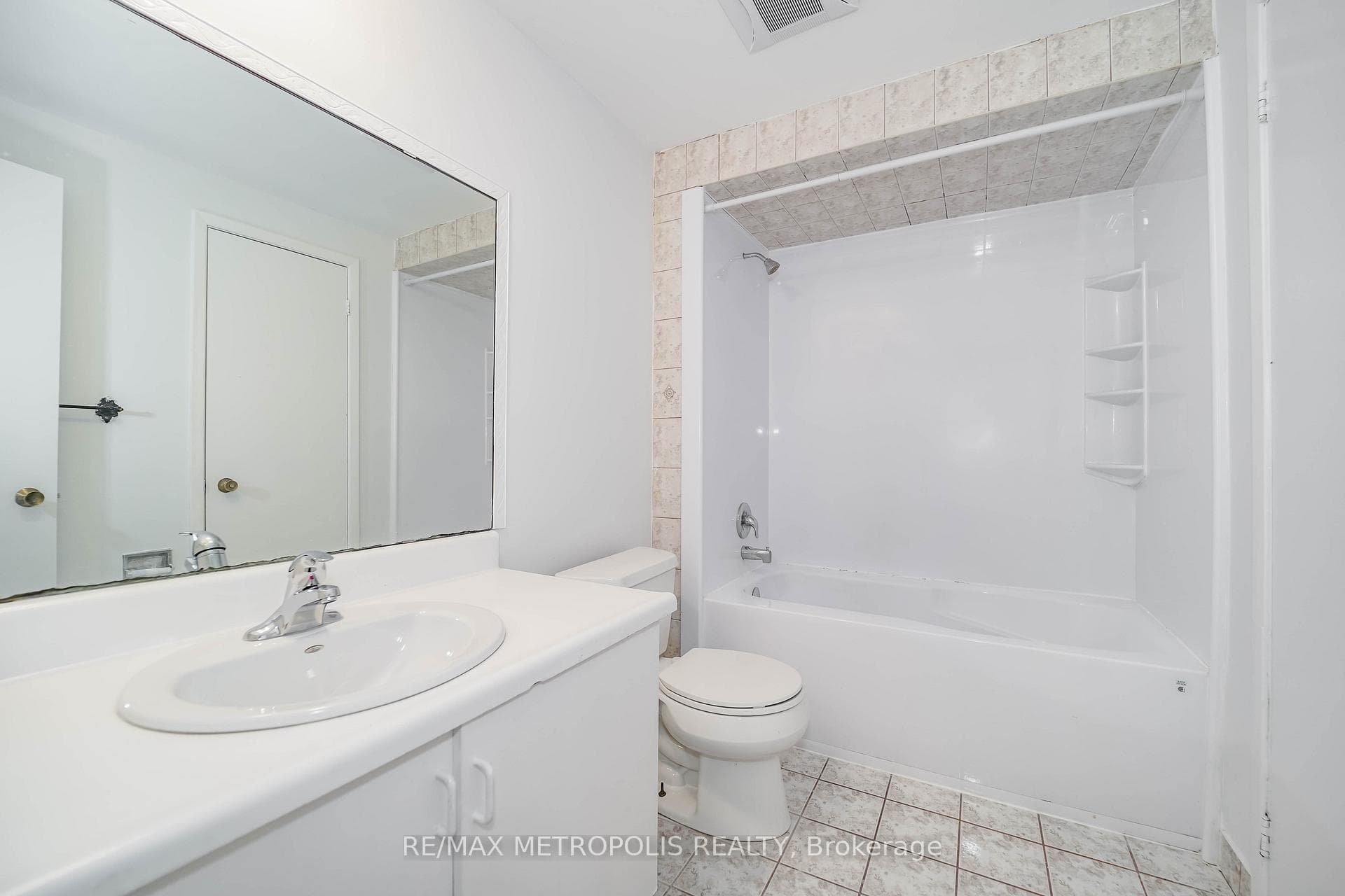 116 Douglas Haig Drive photo 27
