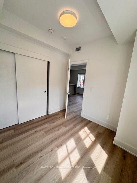 8 Manor Road Unit 204 photo 9