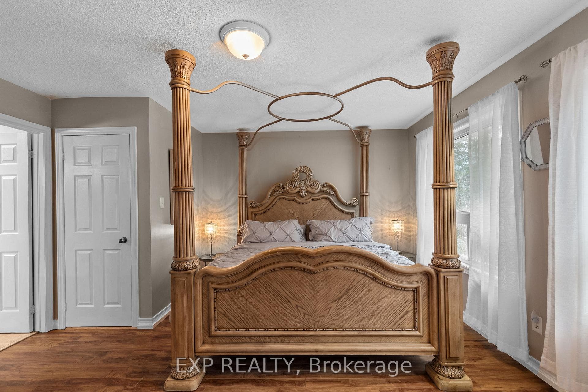 132 Royal Beech Drive photo 18