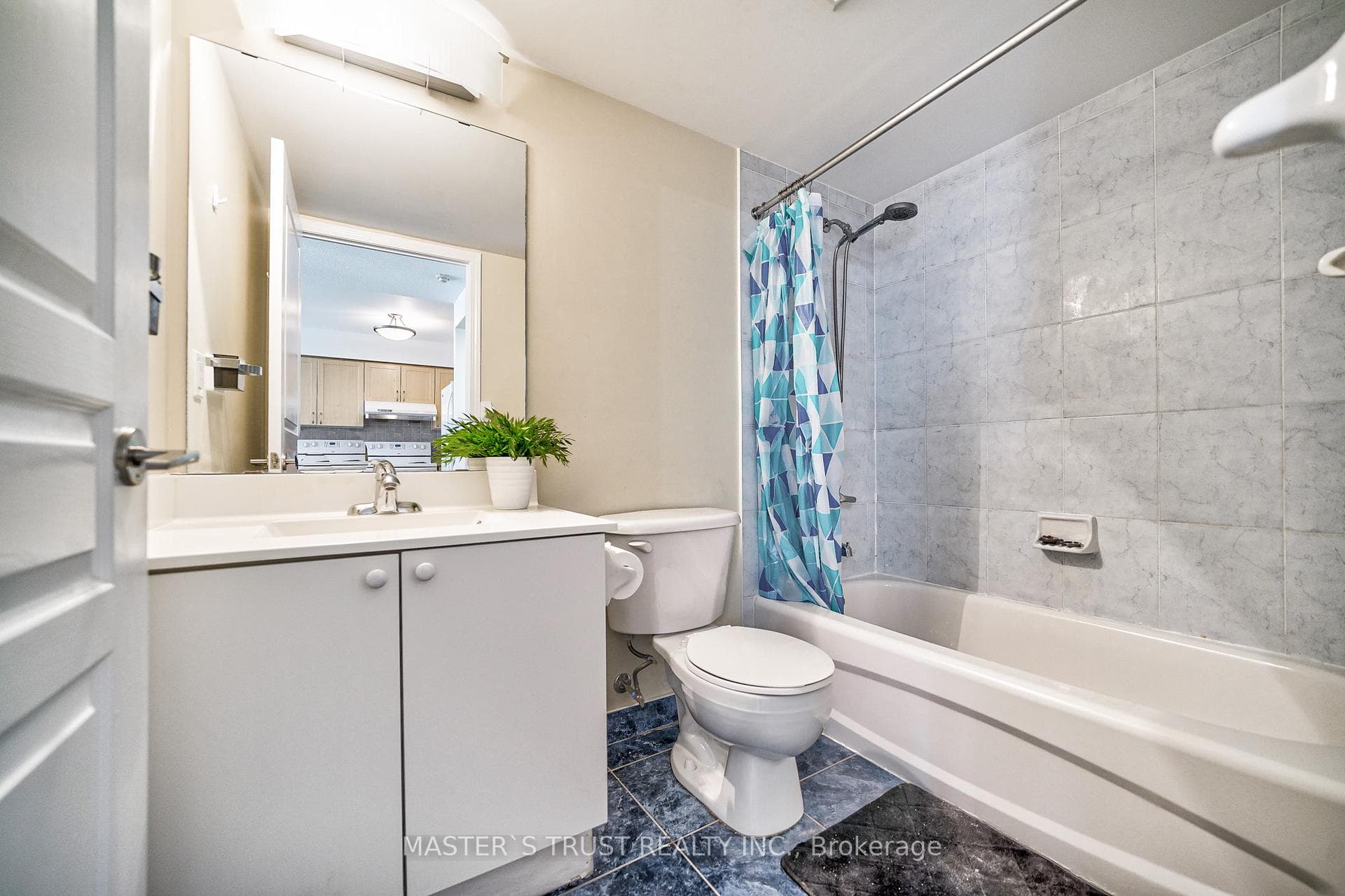 55 South Town Centre Boulevard Unit 506 photo 15