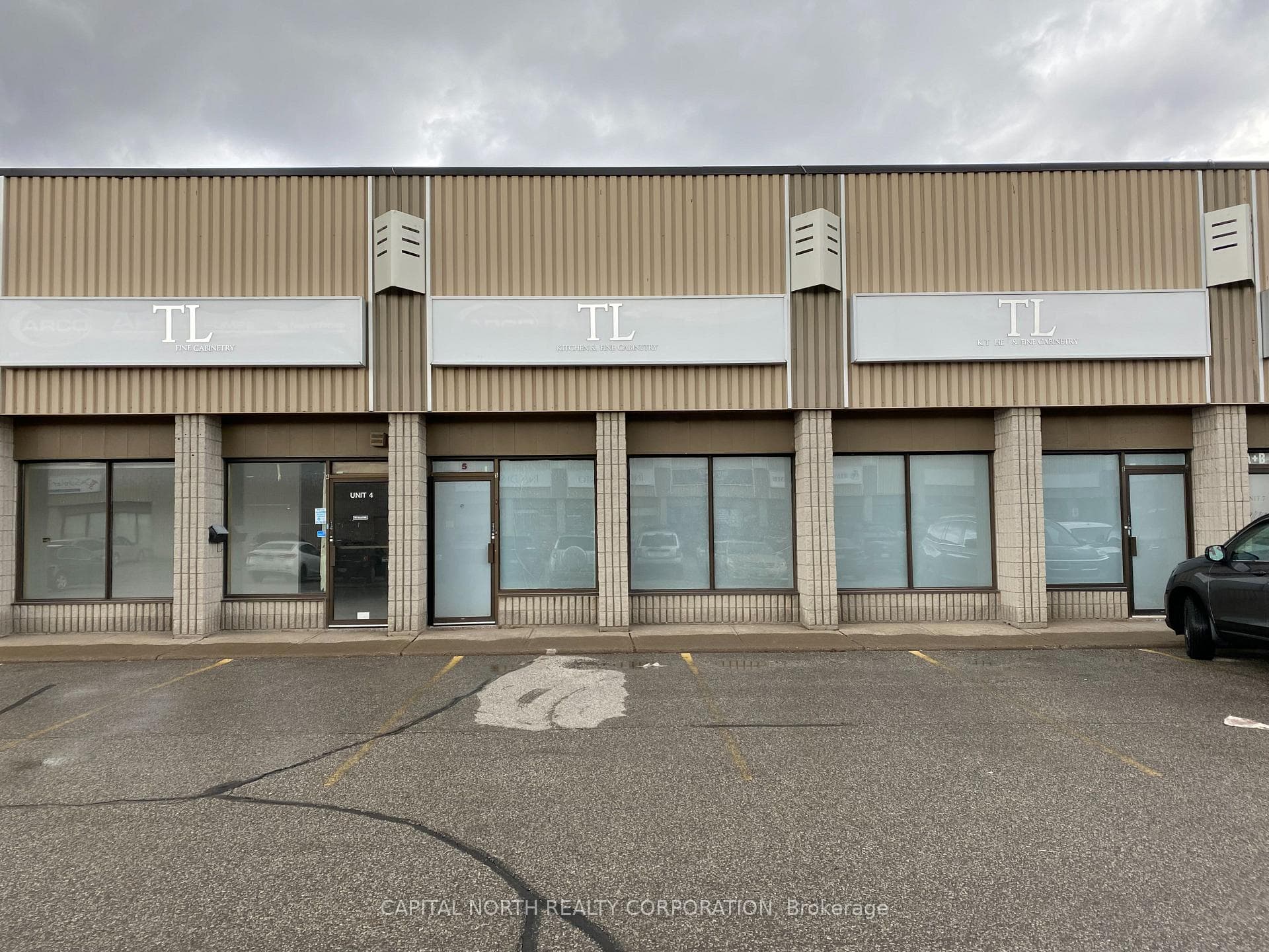 4300 Steeles Avenue Unit 4-5-6 photo 2