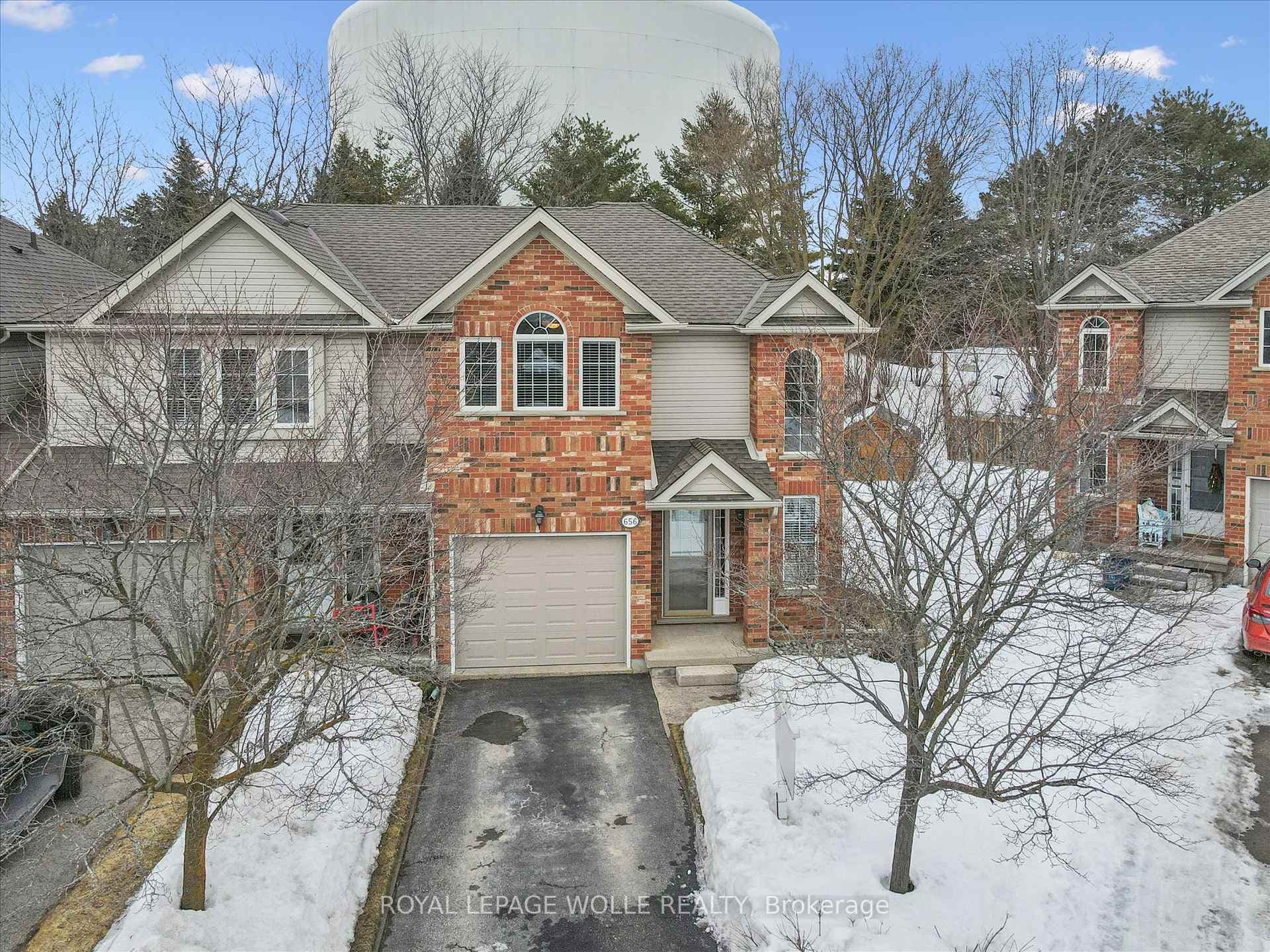 656 Inglis Falls Place photo 35
