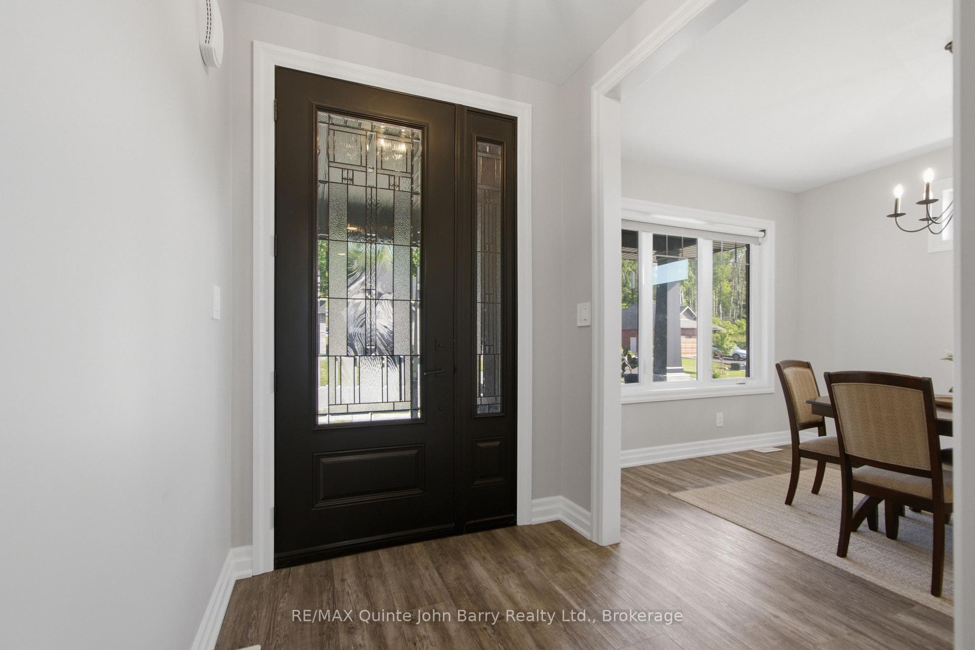 8 Tackaberry Drive photo 5