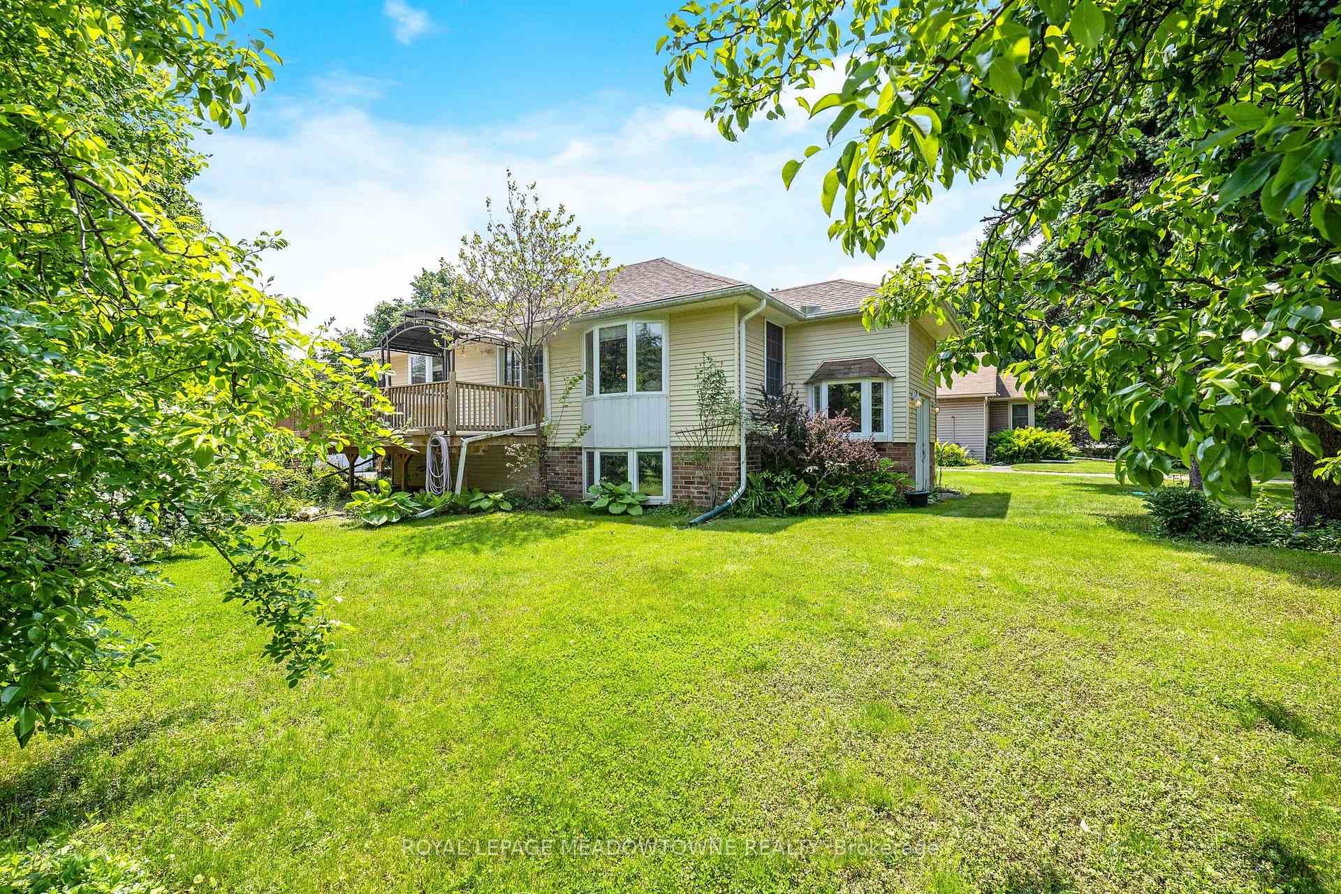 1 Caseley Drive photo 3
