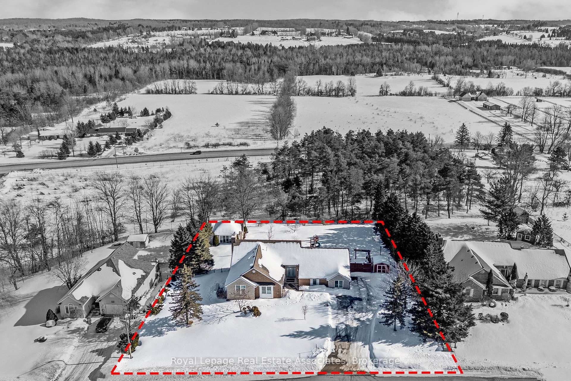 10 Kildare Drive photo 5