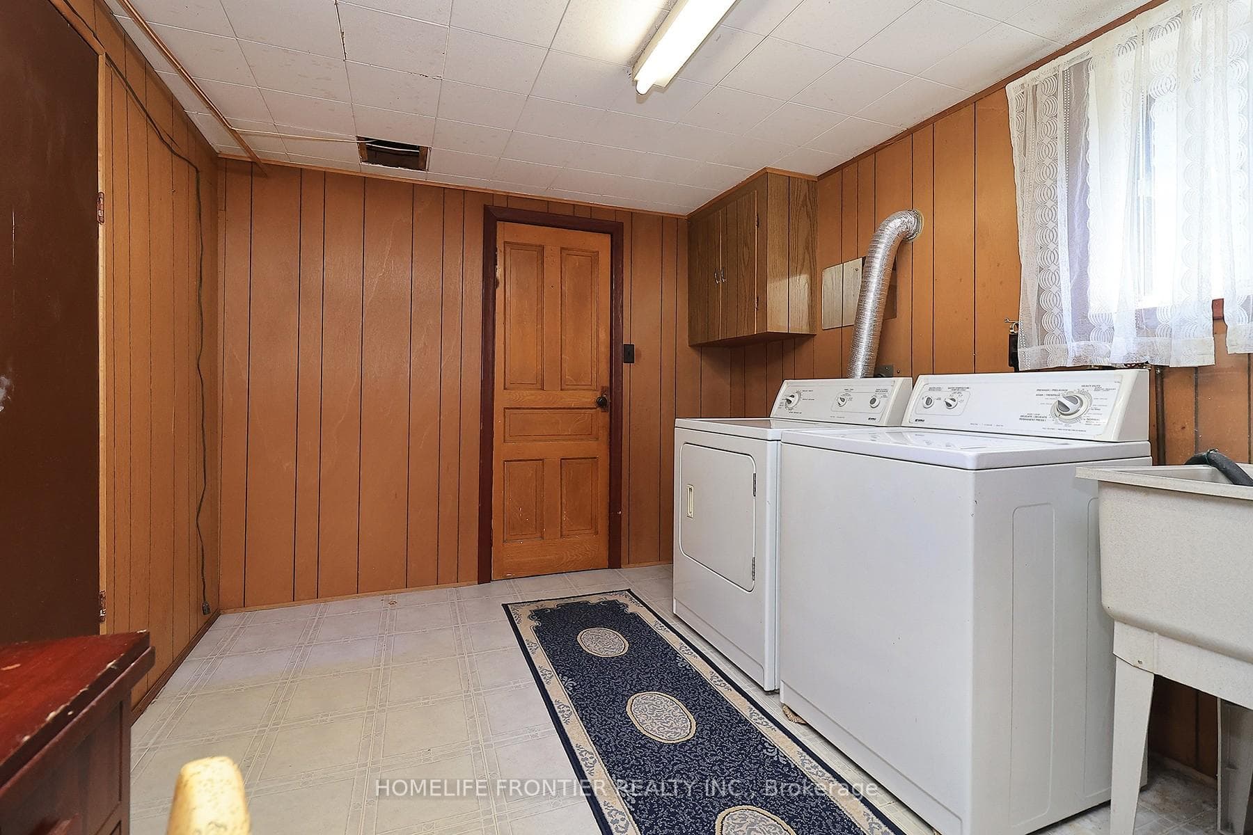 120 North Carson Street photo 14