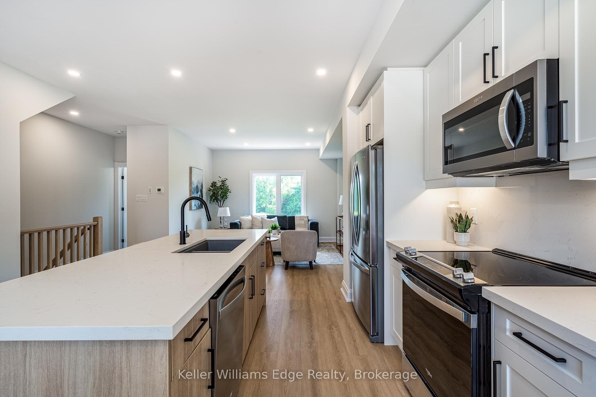 292 Vine Street Unit 81 photo 12