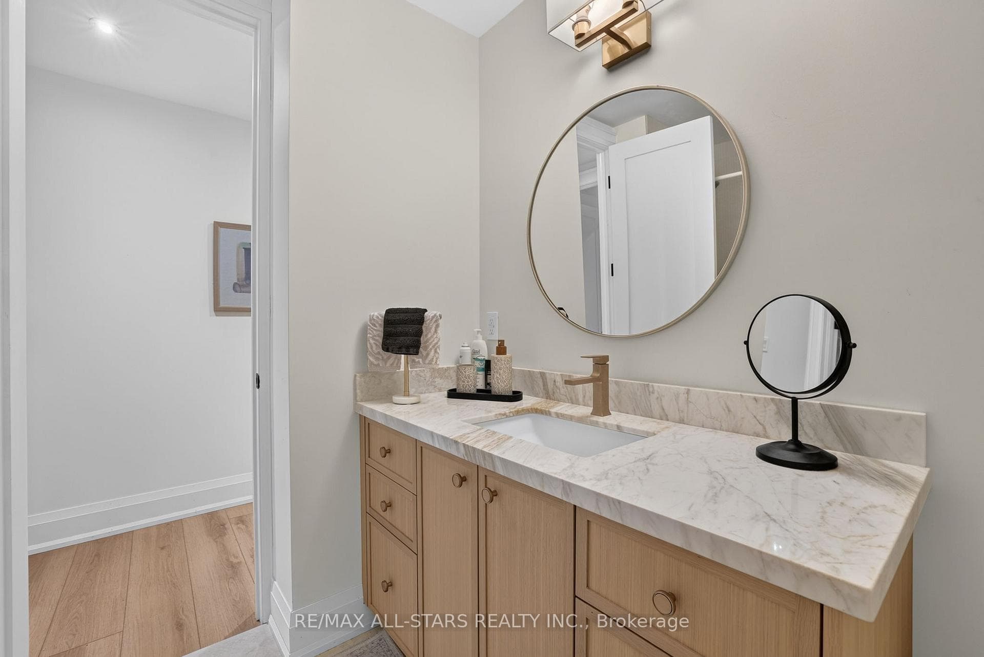 351 South Street photo 38