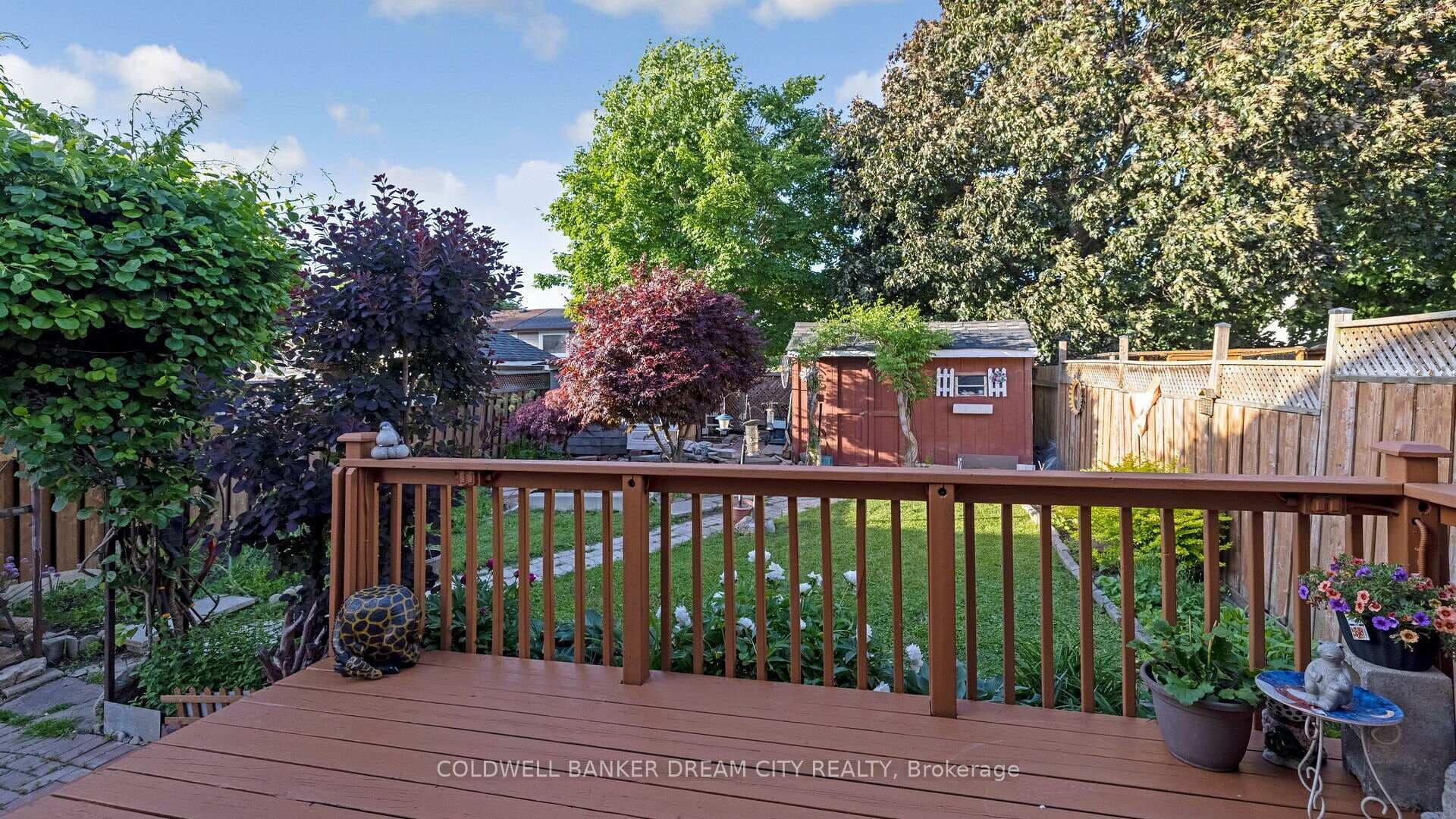 112 Hansen Road photo 34