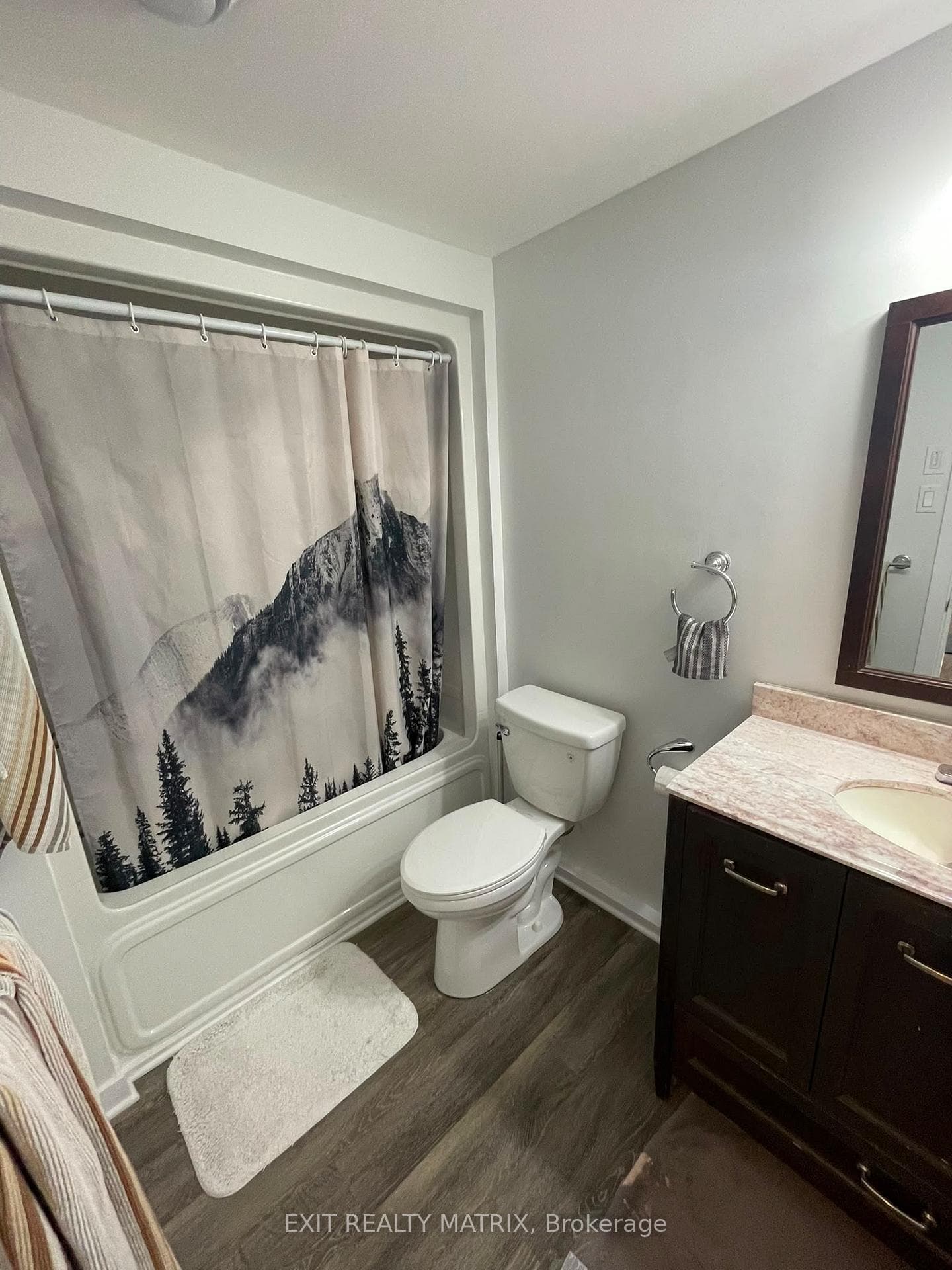 1557 Belcourt Boulevard Unit B photo 15