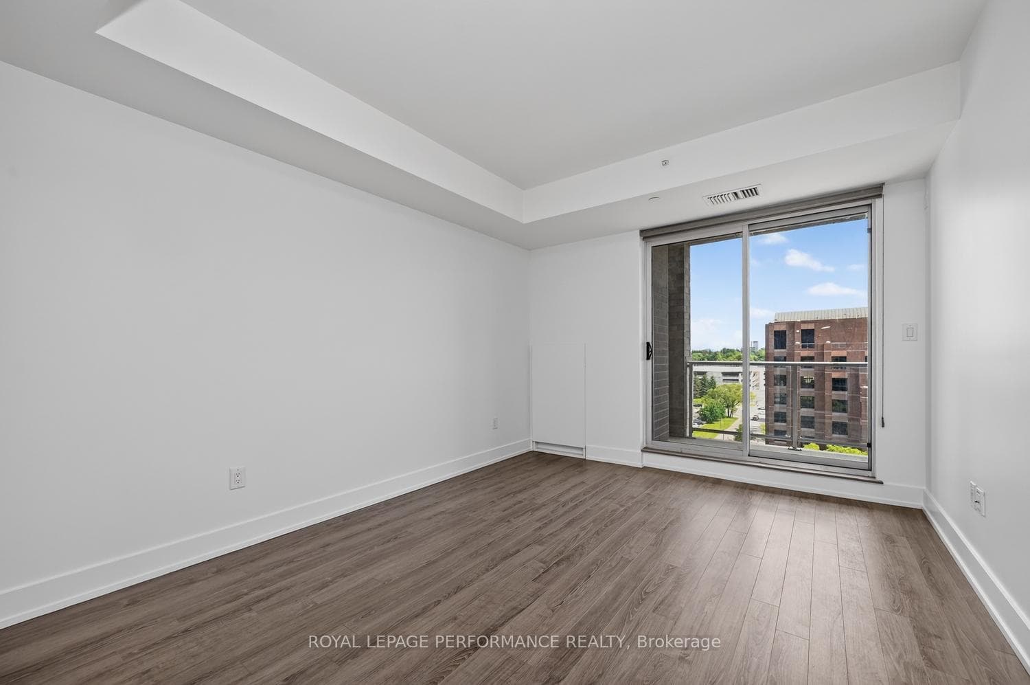 100 Champagne Avenue Unit 903 photo 5