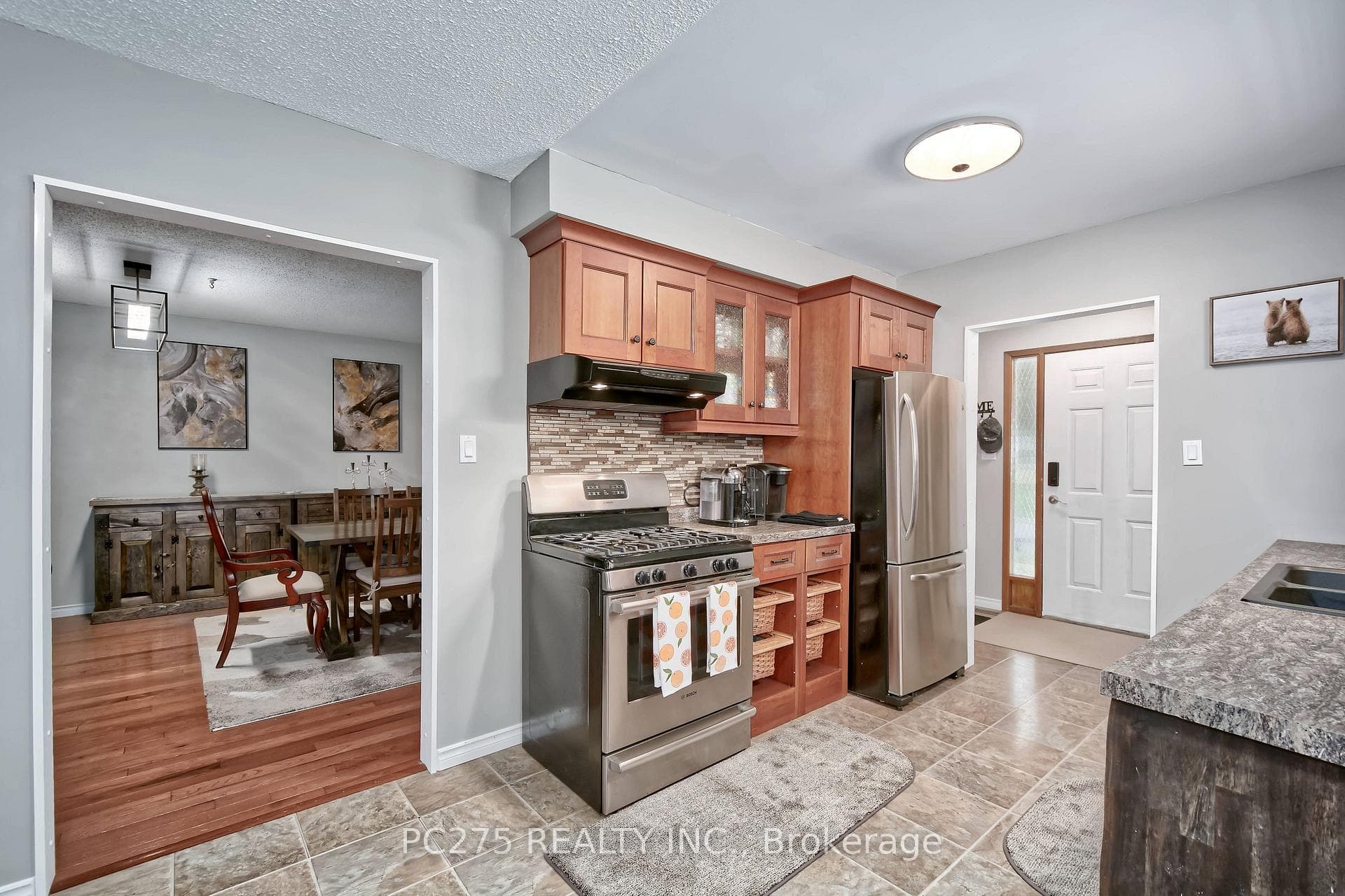 485 Ferndale Avenue photo 11