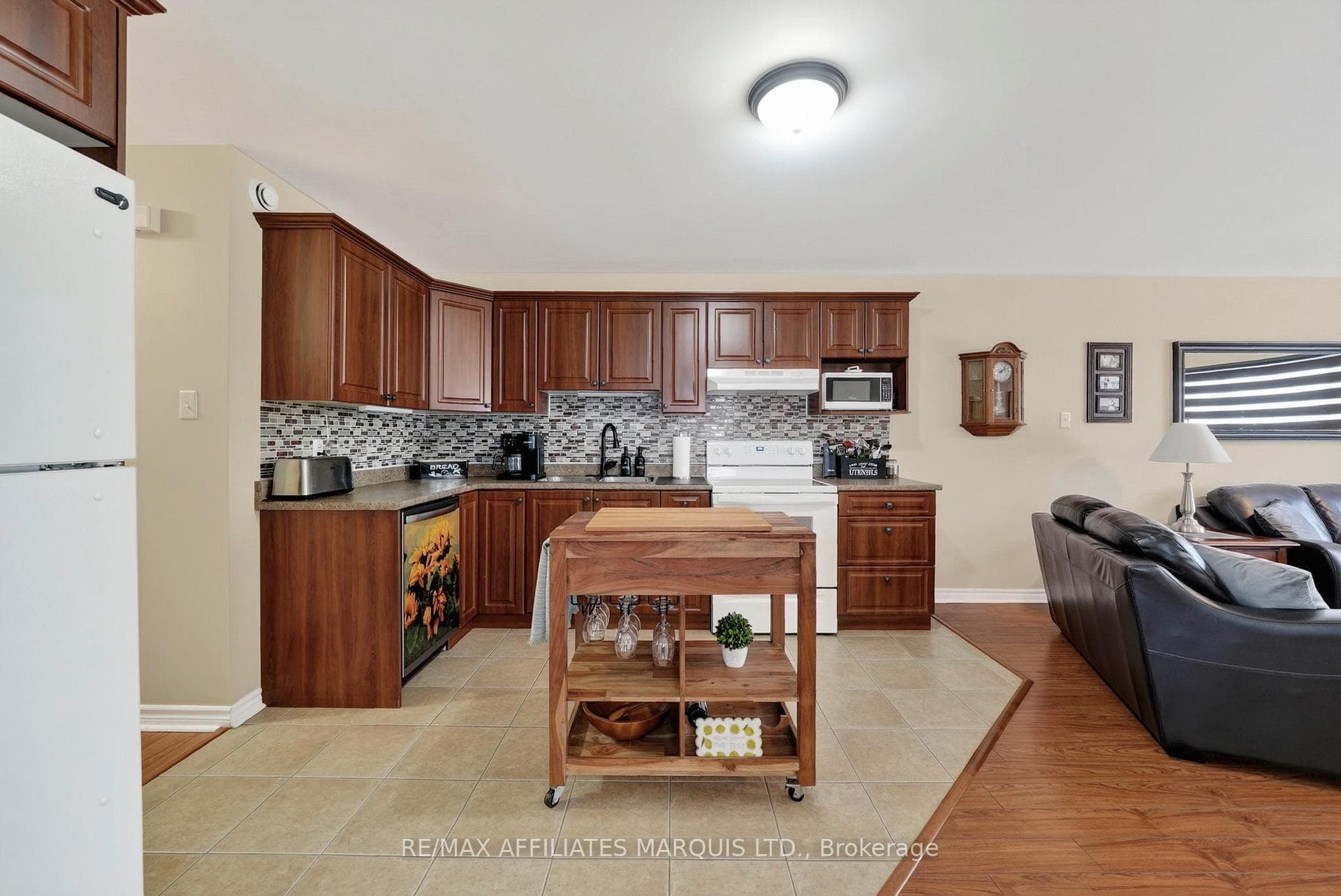 41 Blackburn Drive photo 5