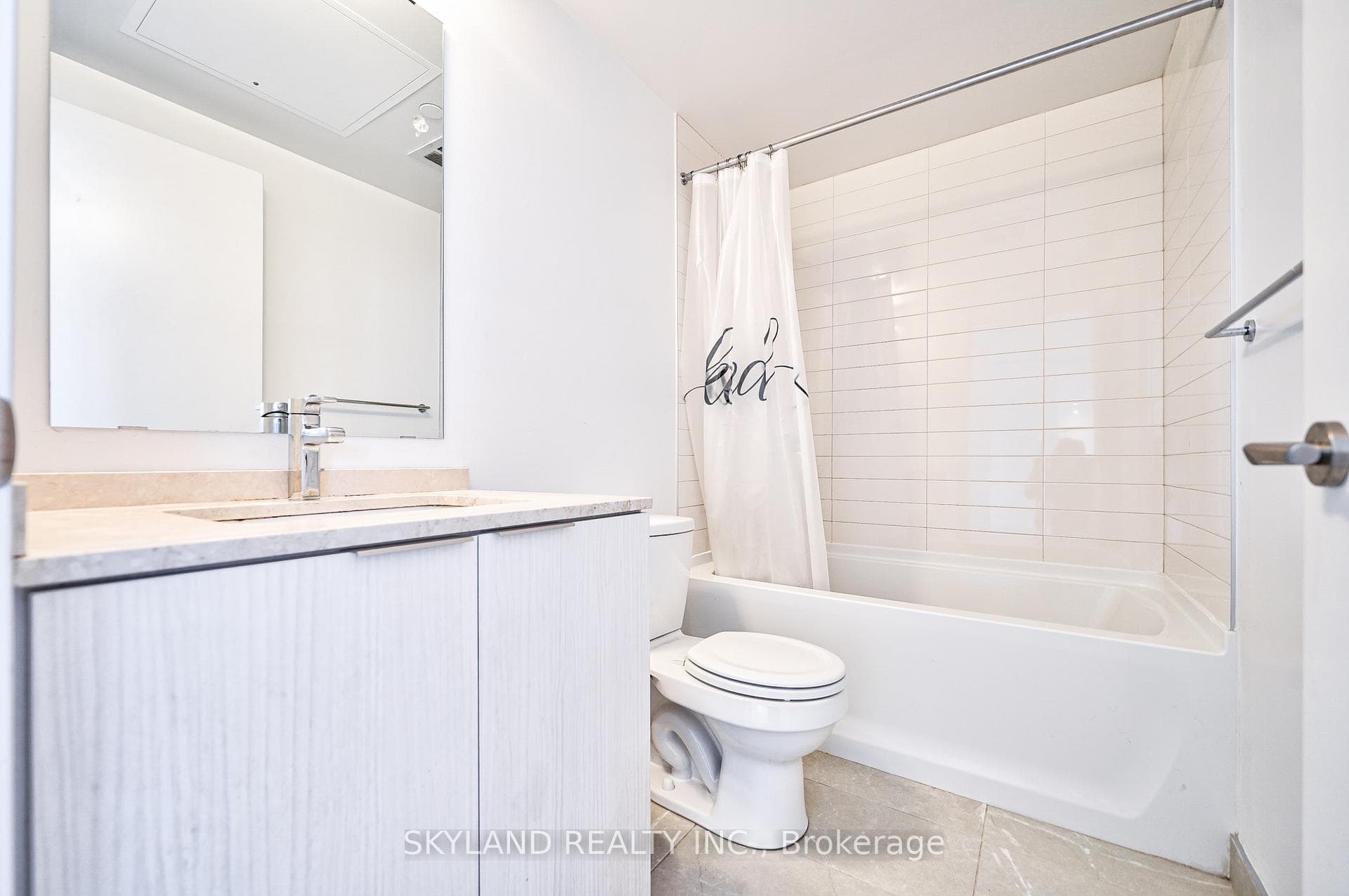 11 Wellesley Street Unit 5201 photo 22