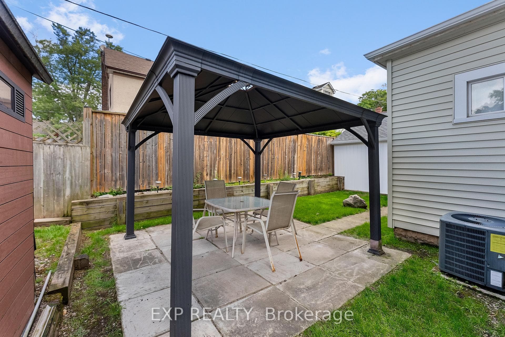 14 Fitch Street photo 32