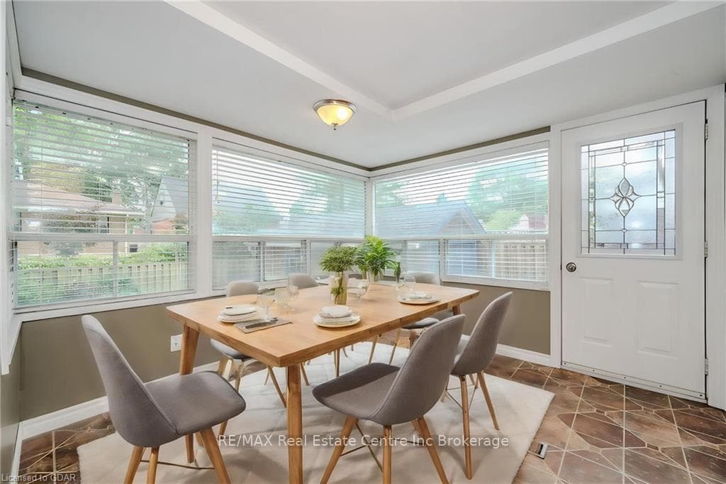 143 KINGSMILL Avenue photo 5