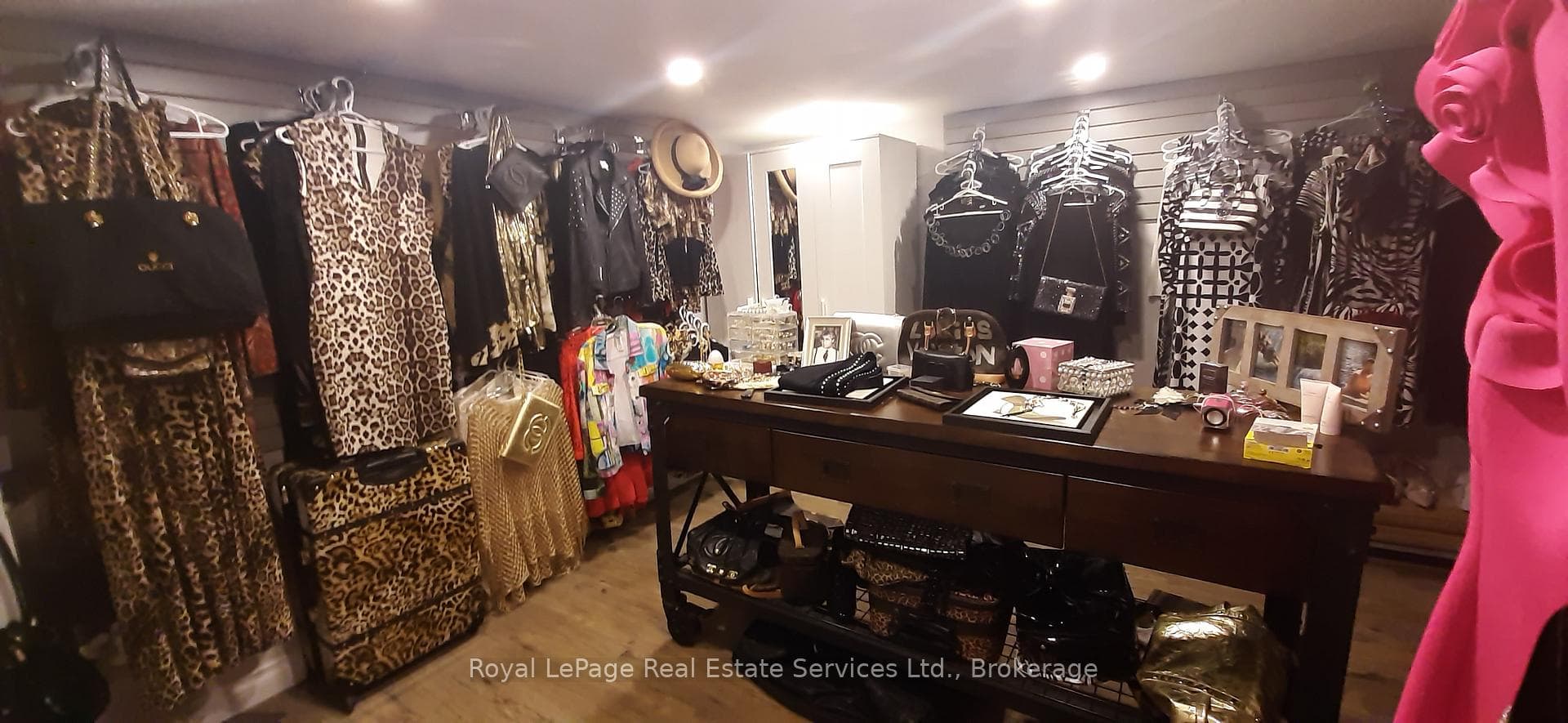 184 Dundas Street photo 26