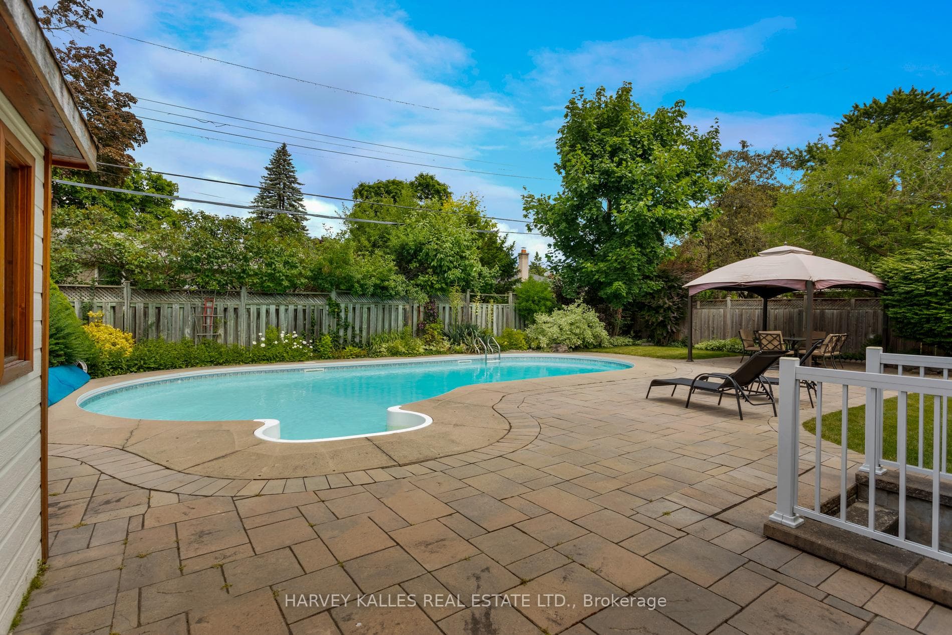 22 BLAIR ATHOL Crescent photo 11