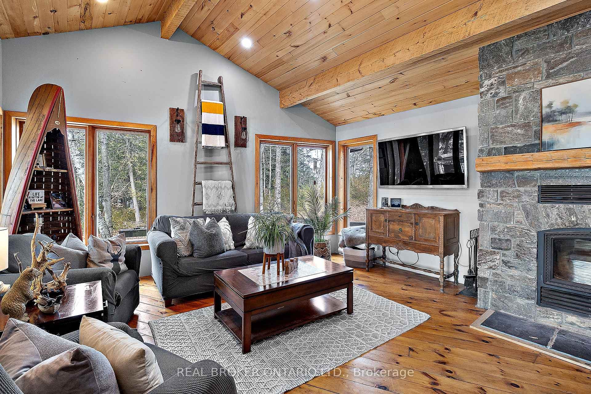 2323 Grindstone Lake Road photo 7