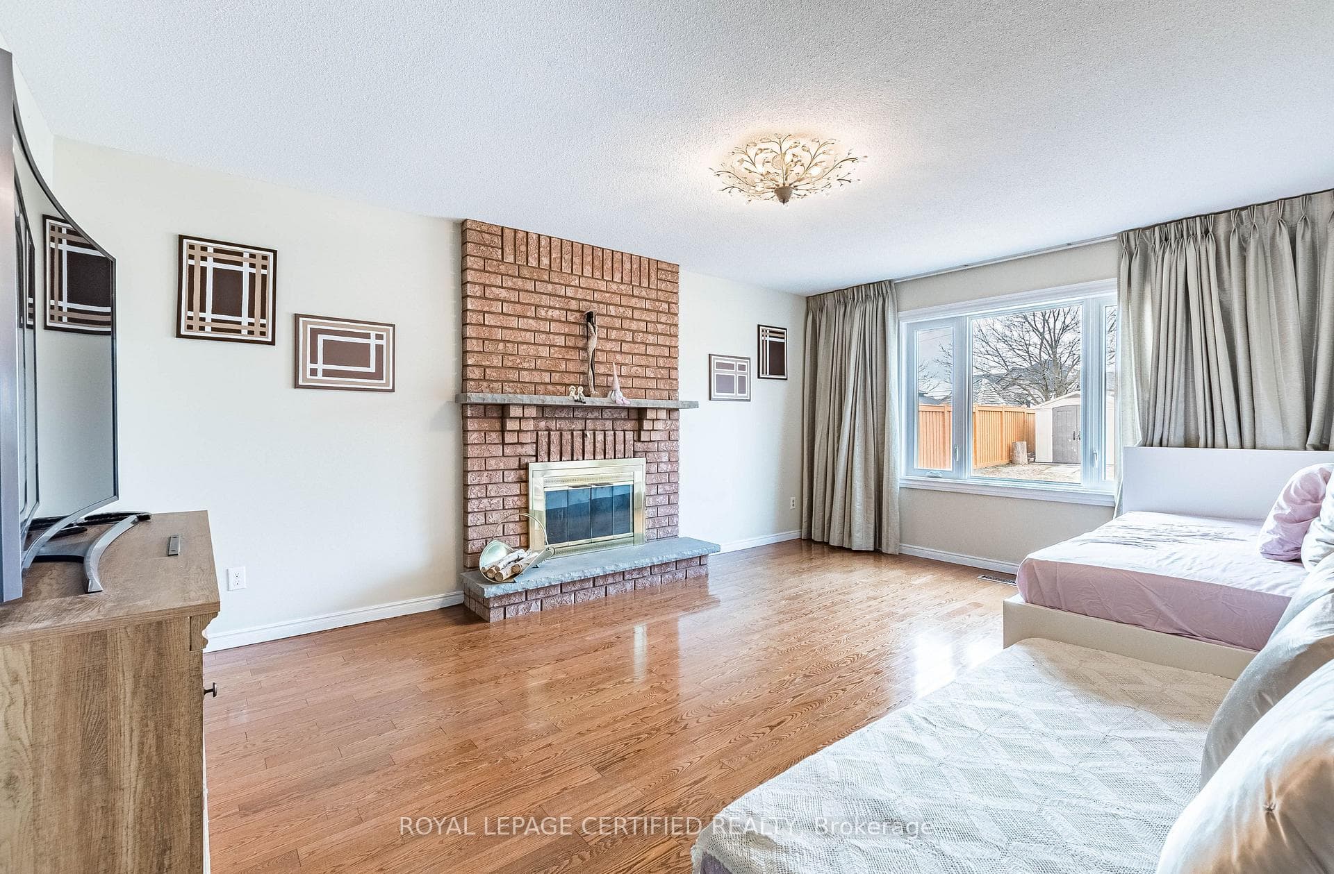 48 Fernbrook Crescent photo 15