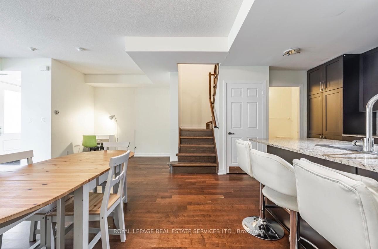 4065 Brickstone Mews Unit TH3 photo 15