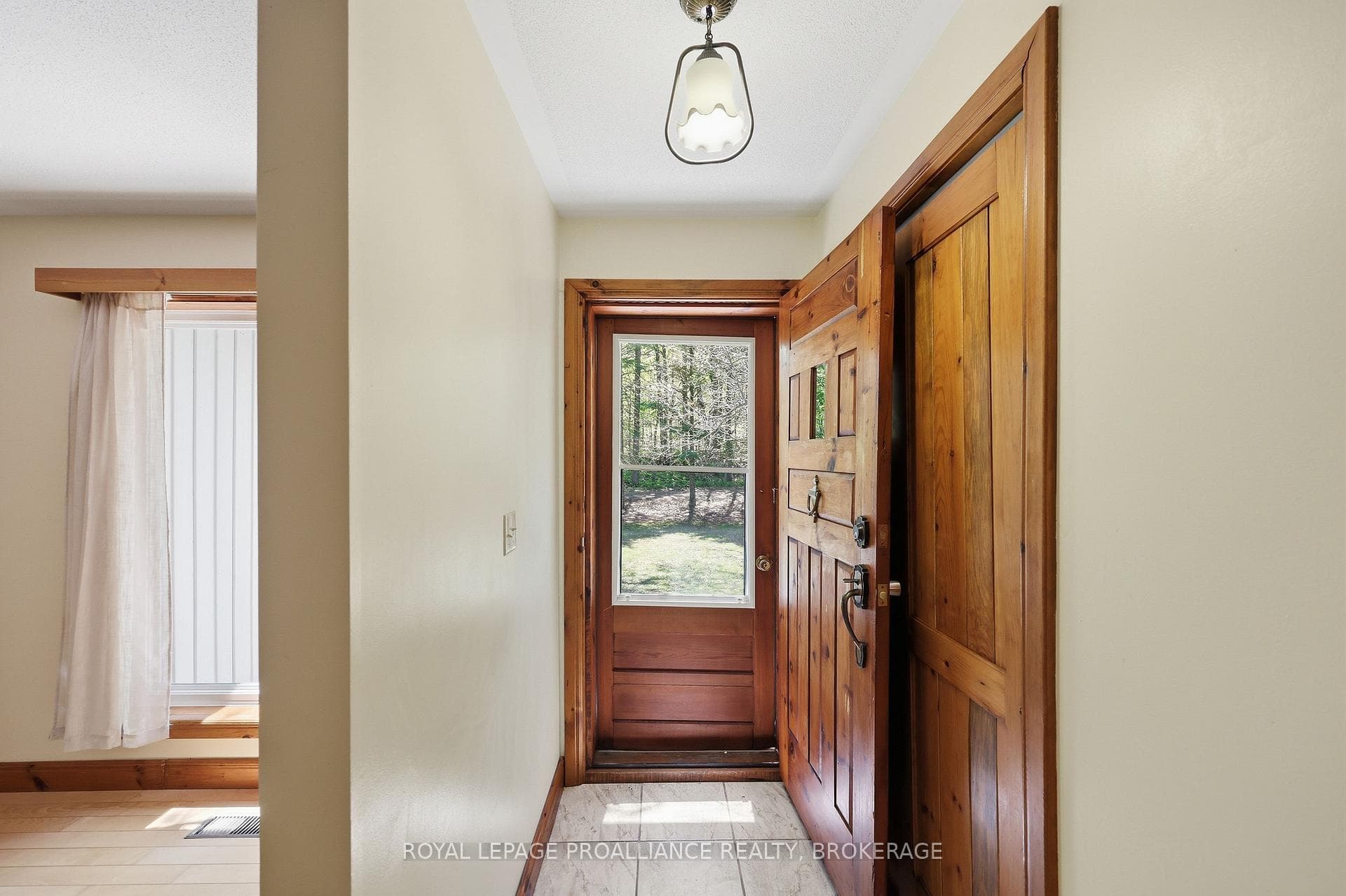 3384 Murton Road photo 4