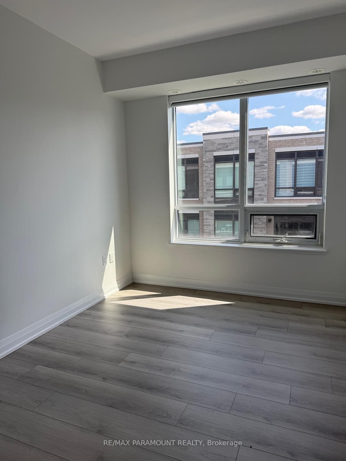 85 Attmar Drive Unit 330 photo 14