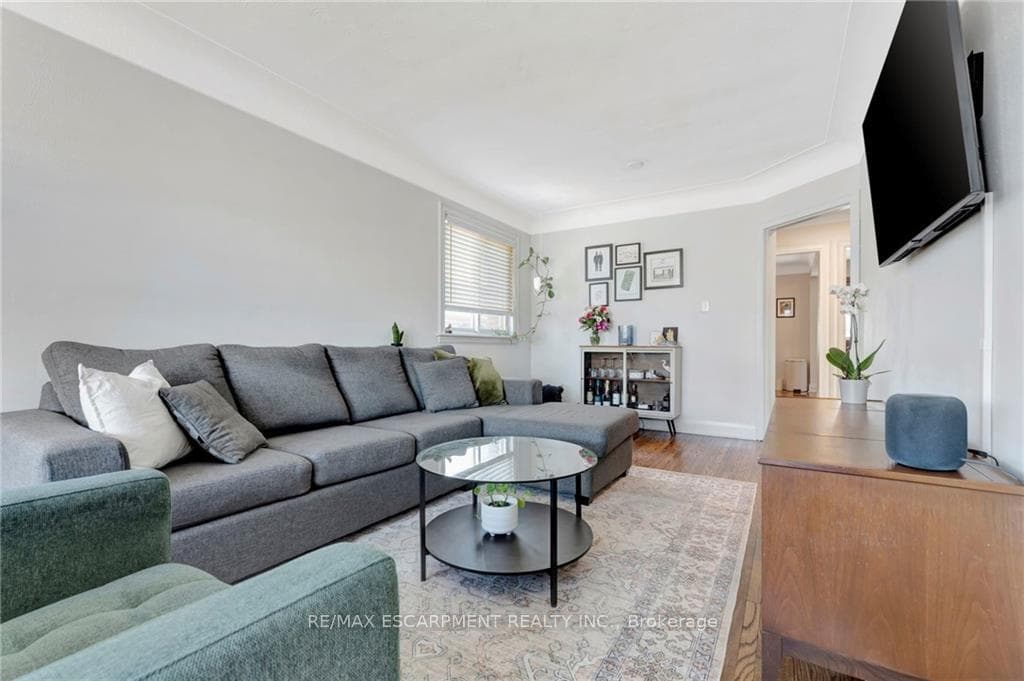 37 Isabel Avenue photo 3