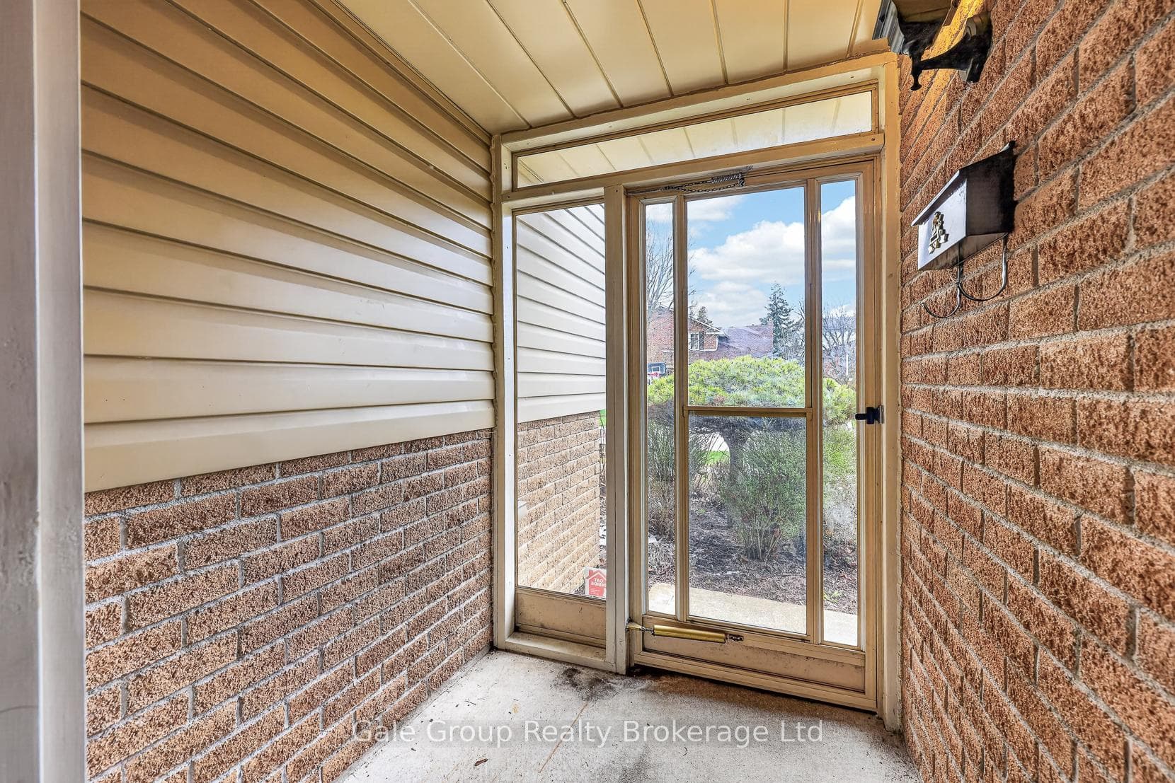 111 Chippewa Avenue photo 29