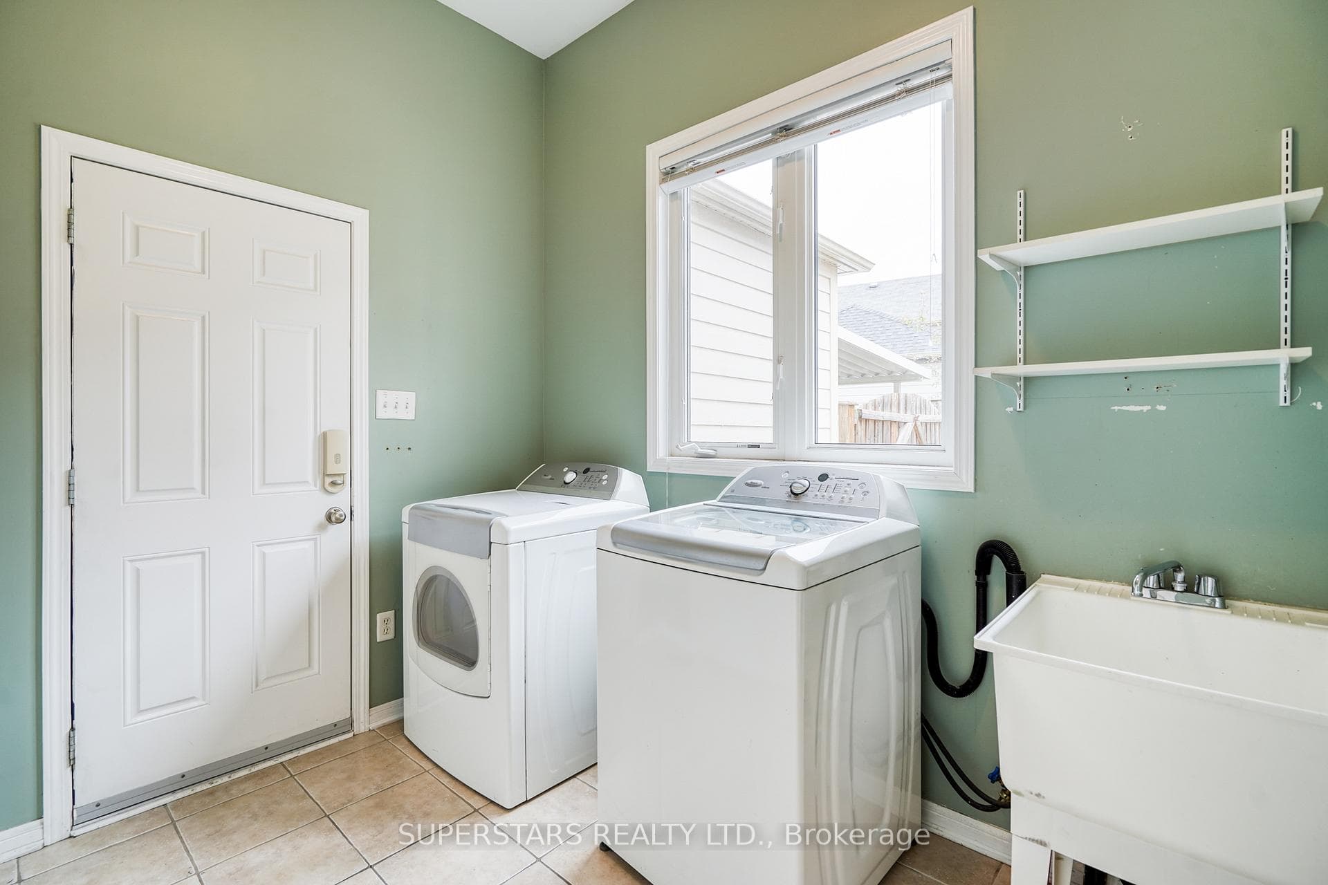 14 Clayson Street photo 36