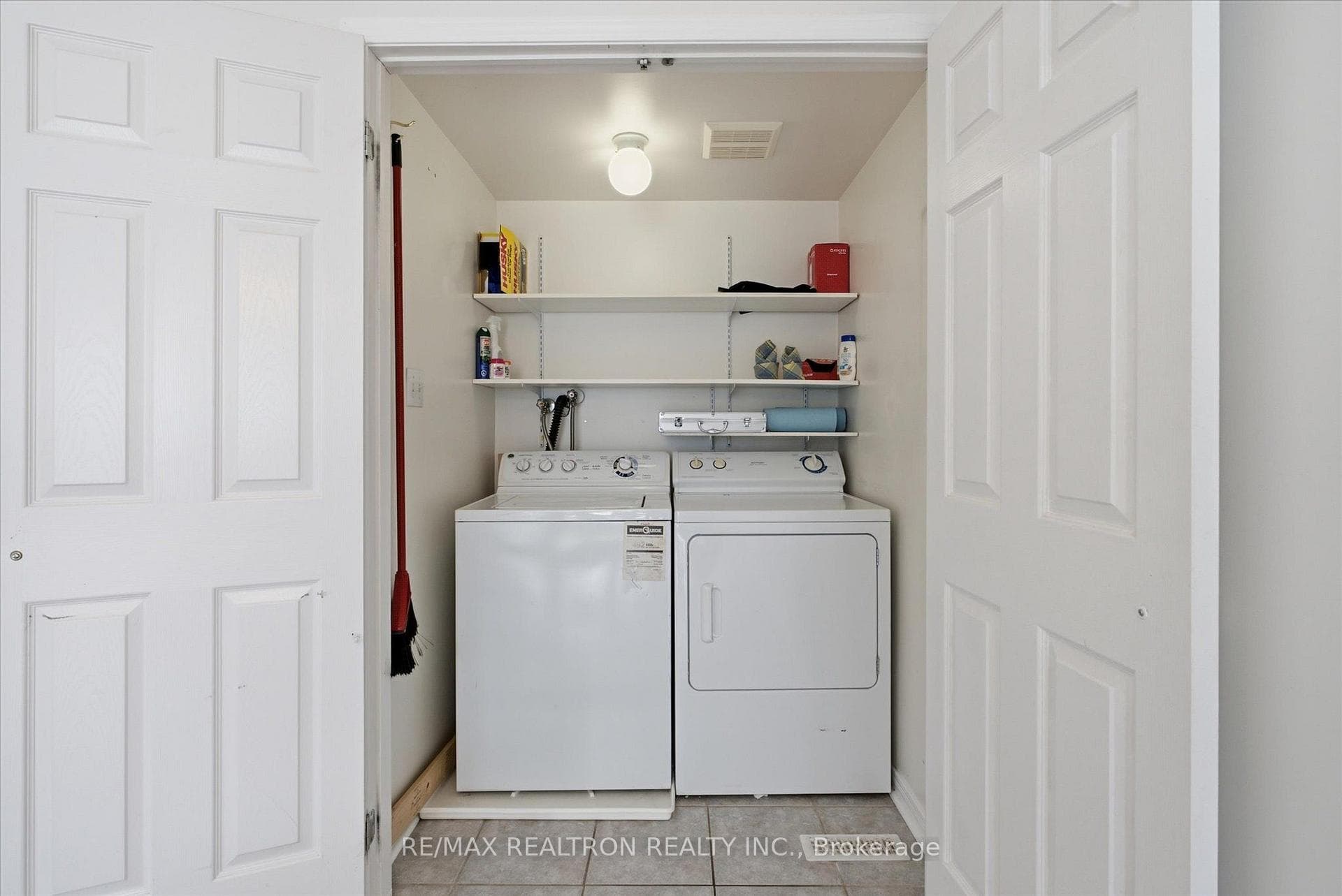78 Hutton Place photo 14