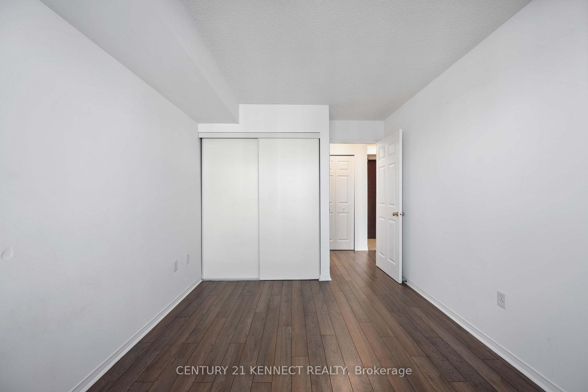 3 Pemberton Avenue Unit 1506 photo 16