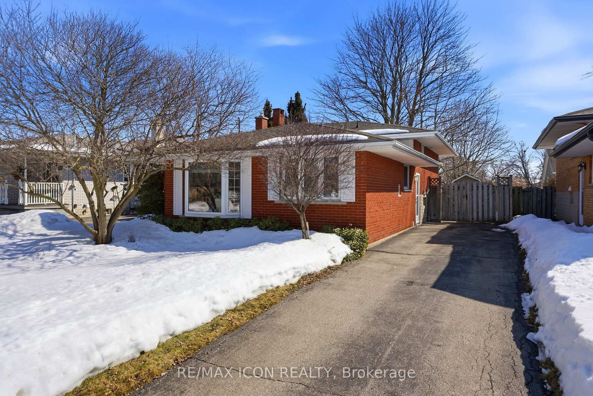 54 Duncairn Avenue photo 2