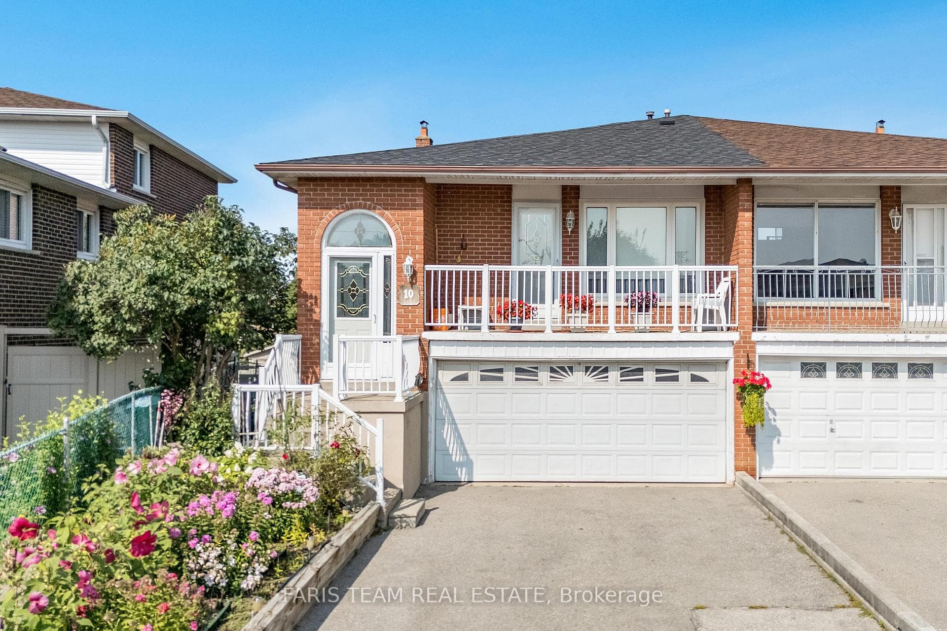 10 Stocco Court photo 1