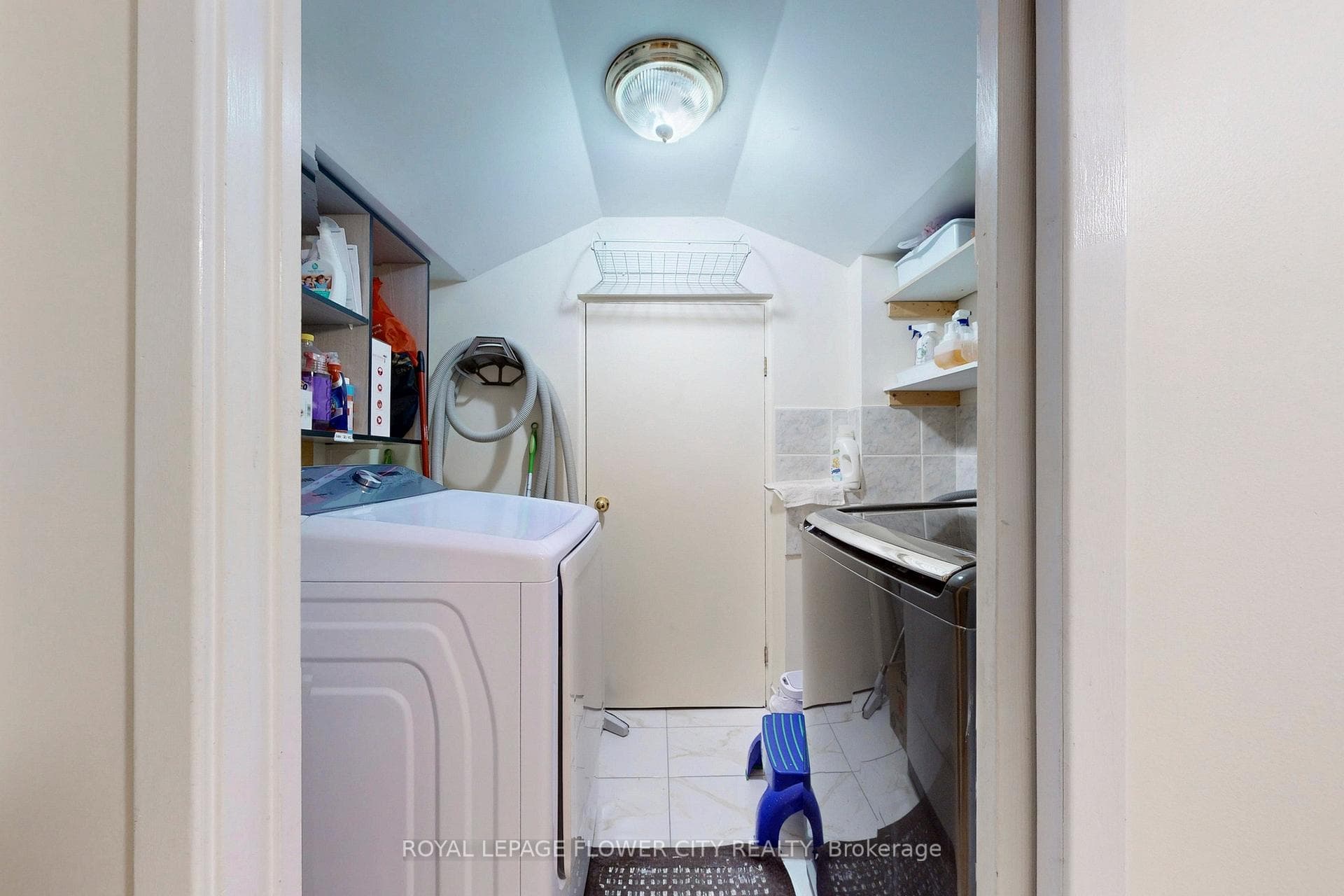 3350 Hornbeam Crescent Unit 9 photo 35