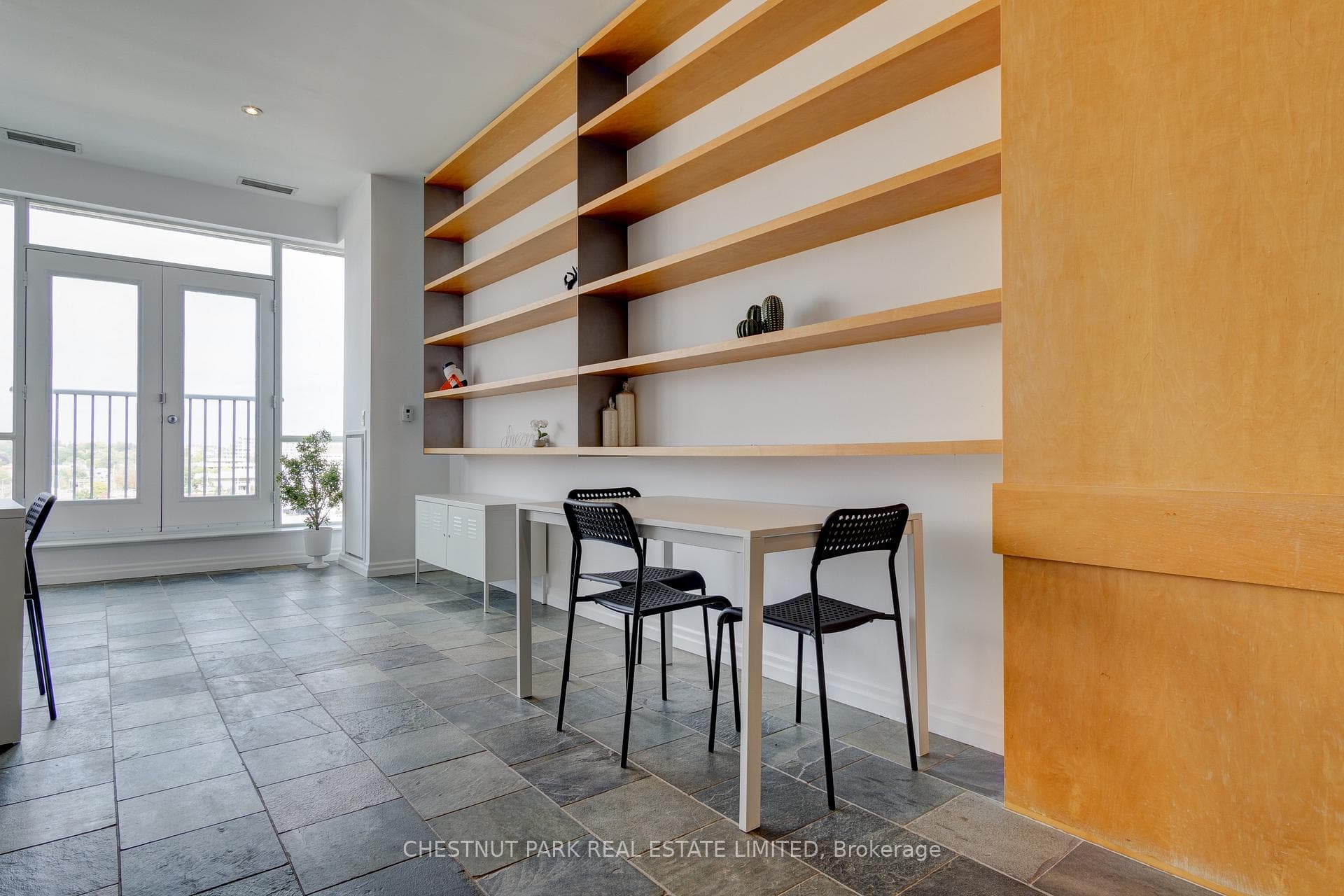 797 Don Mills Road Unit 806 photo 16
