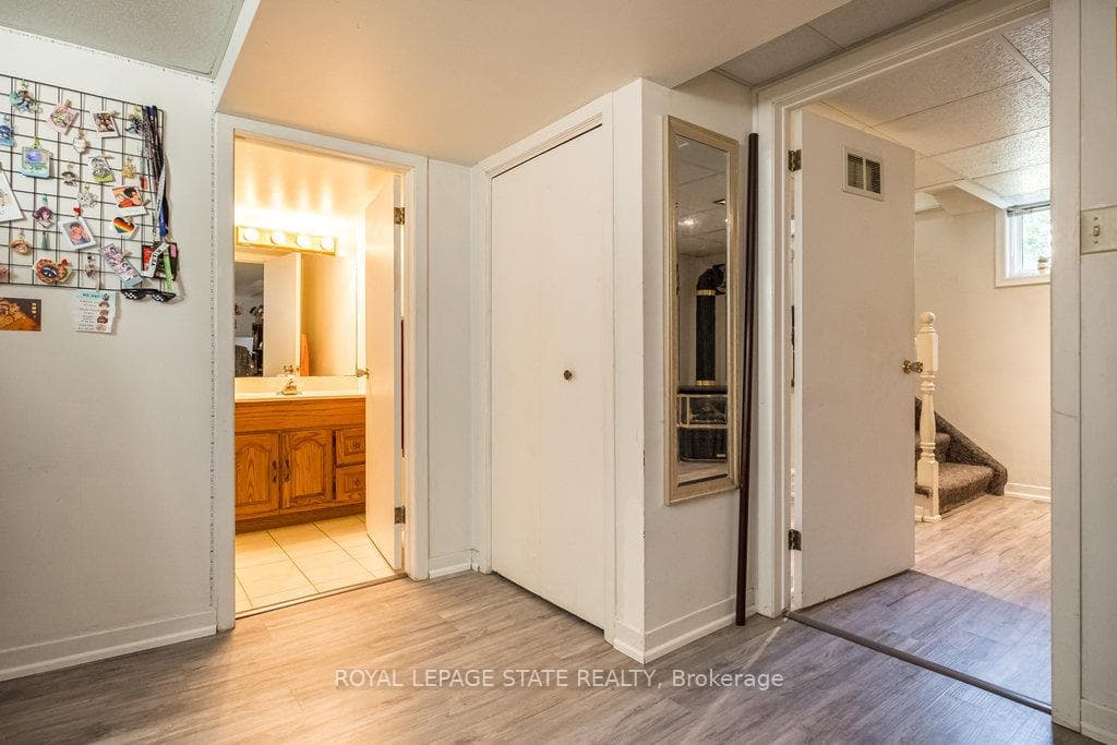170 Parkview Drive photo 28
