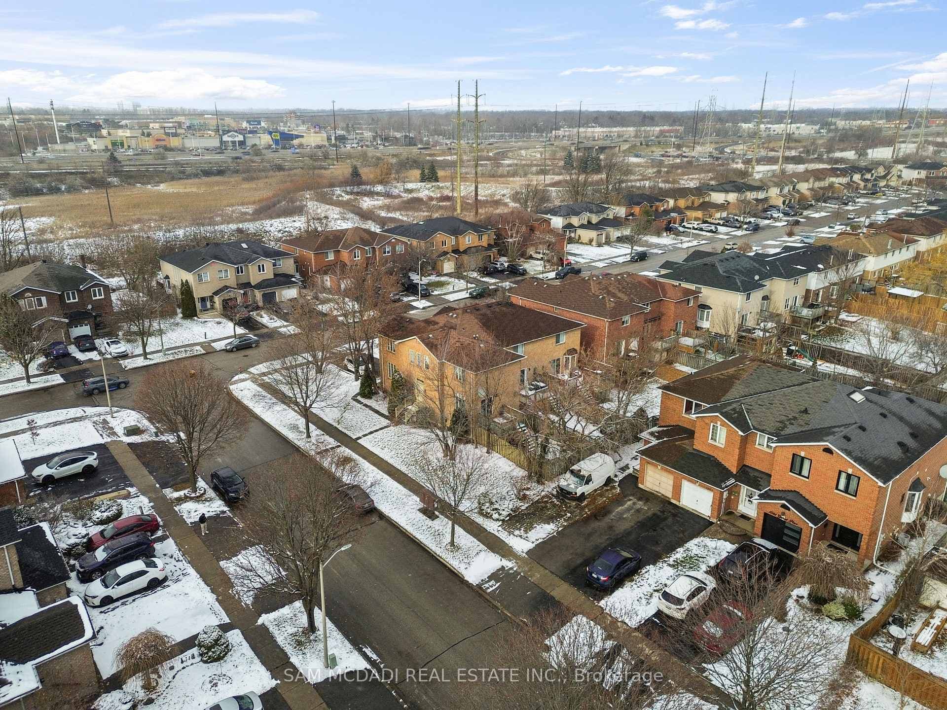 1073 Gabriel Place photo 36