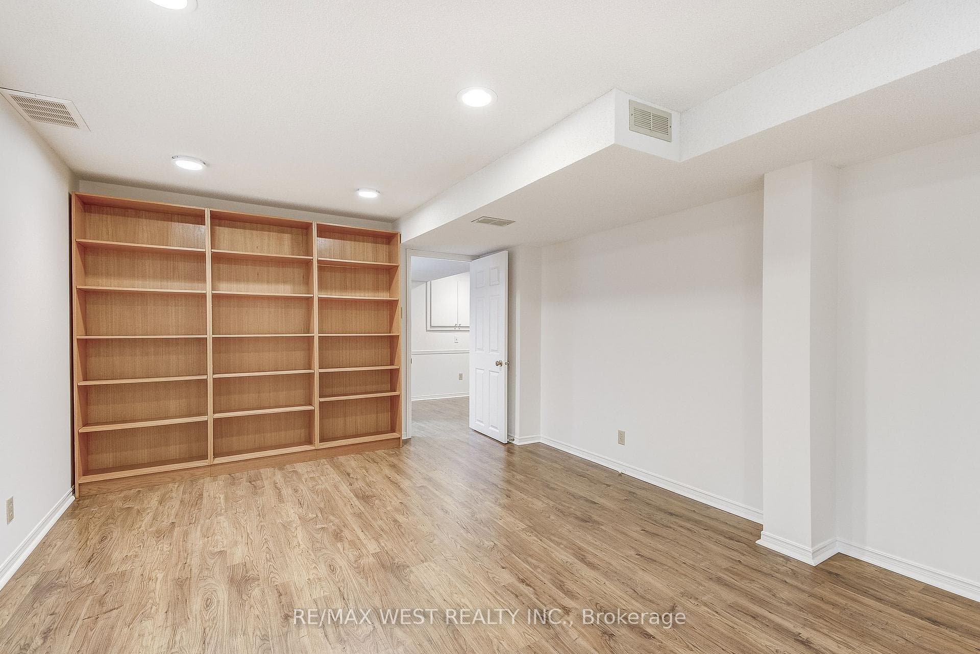 1296 Cermel Drive photo 30