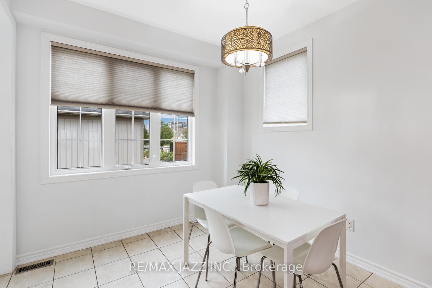 2 Mcbride Avenue photo 9