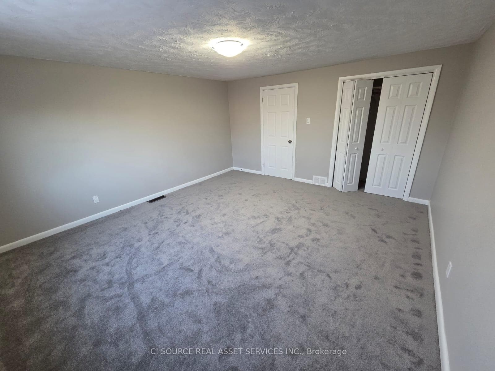 30 Sunnycrest Drive photo 14