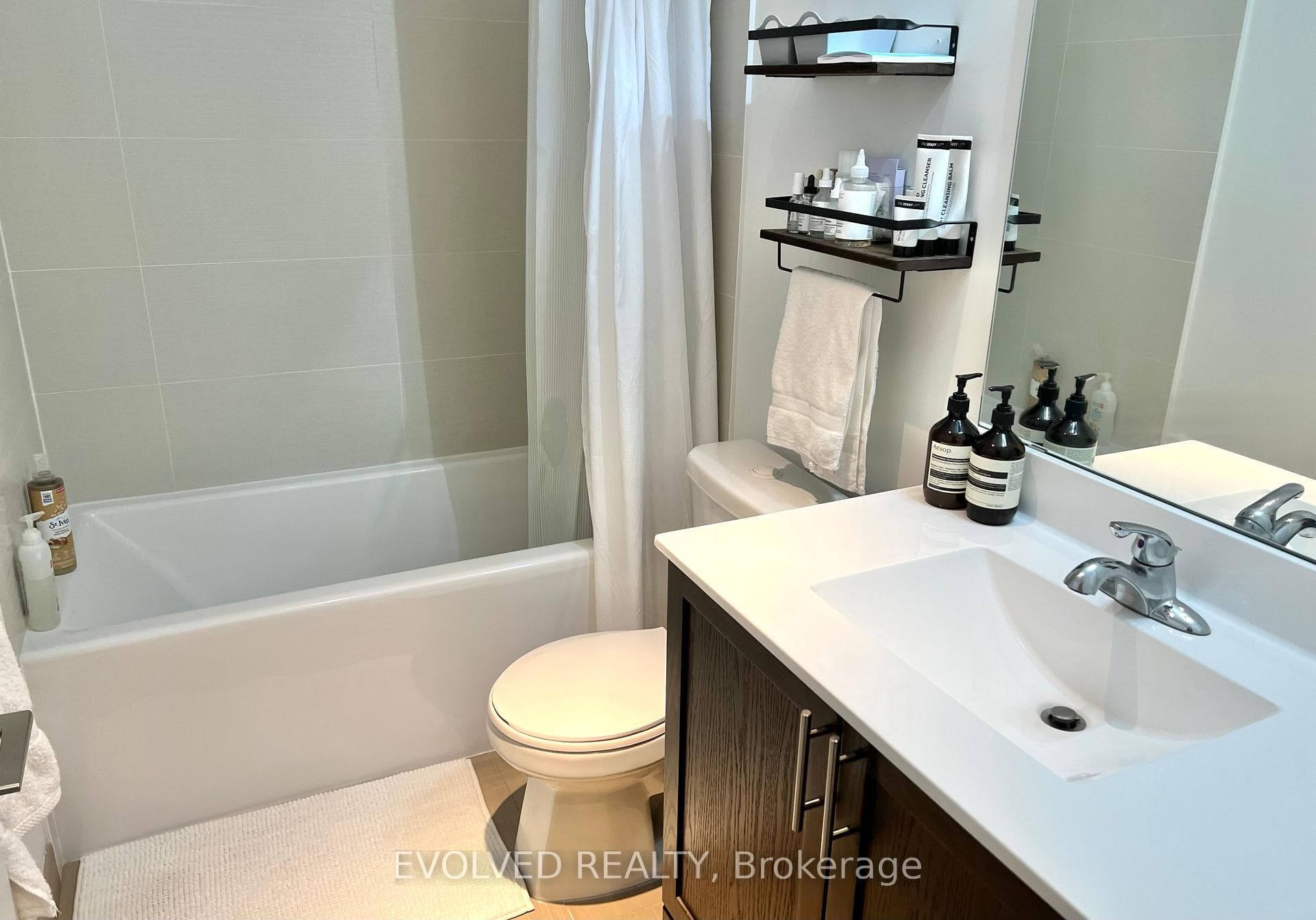 55 Ann O'Reilly Road Unit 1112 photo 6