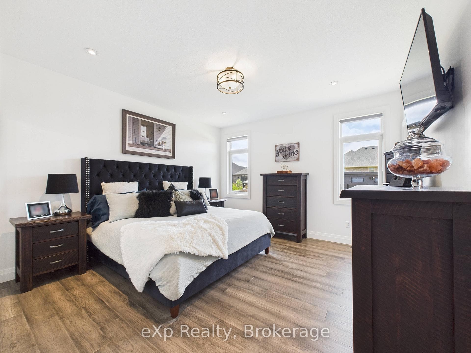 356 Devonshire Road photo 17