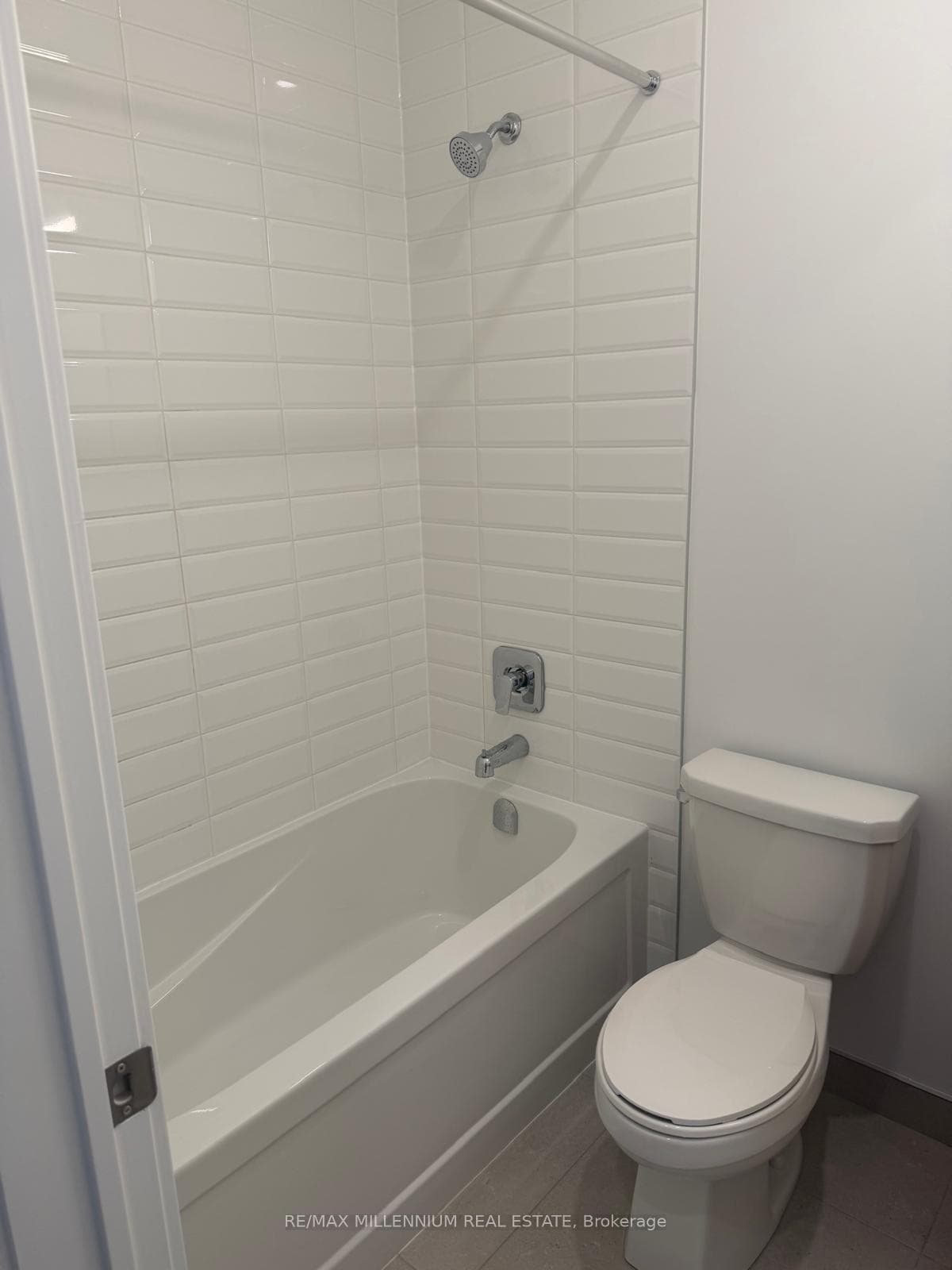 740 Whitlock Avenue Unit 809 photo 17