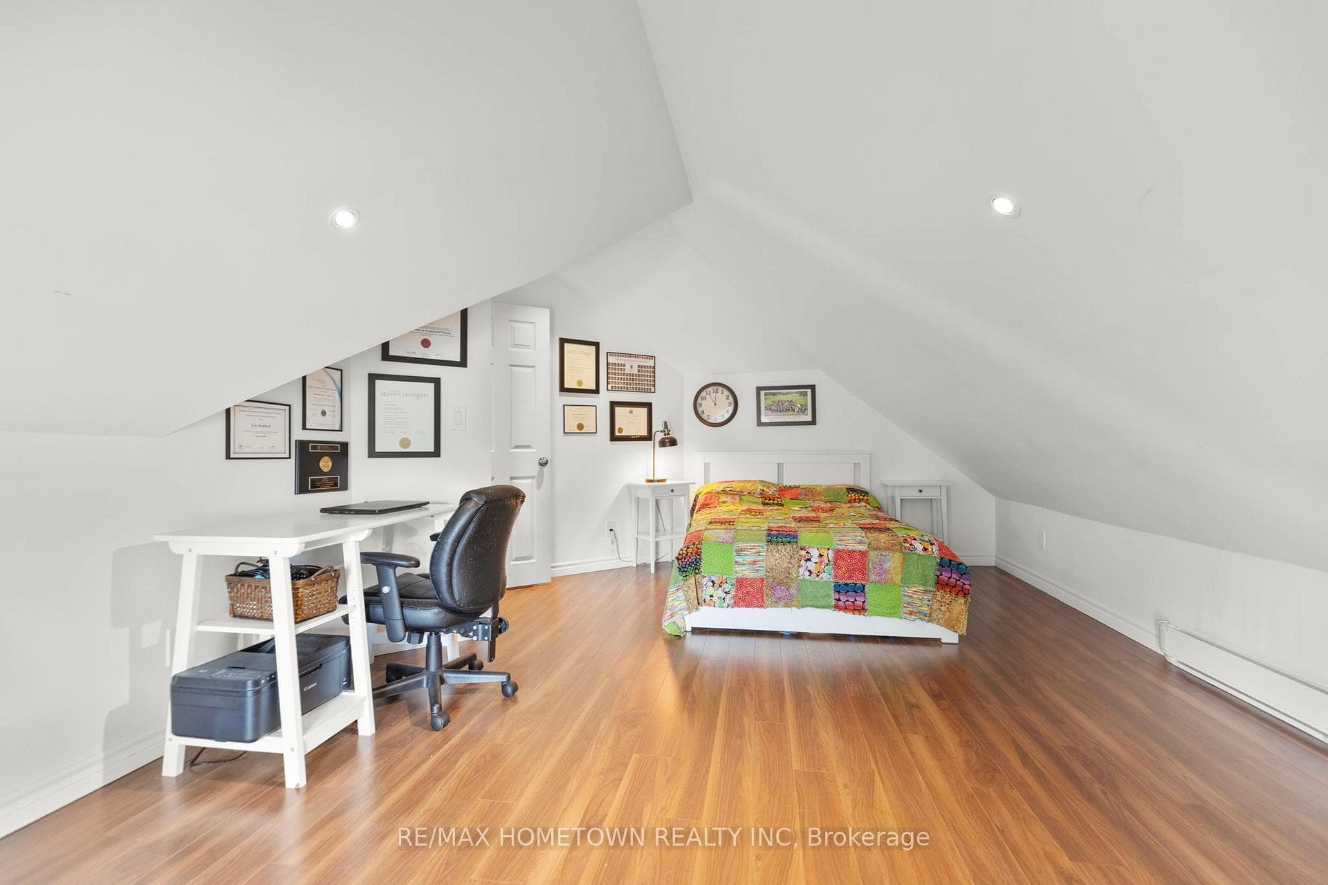 138 Henry Street photo 31