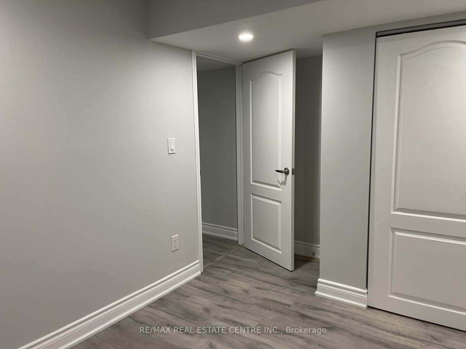 4079 Independence Avenue Unit Bsmt photo 16