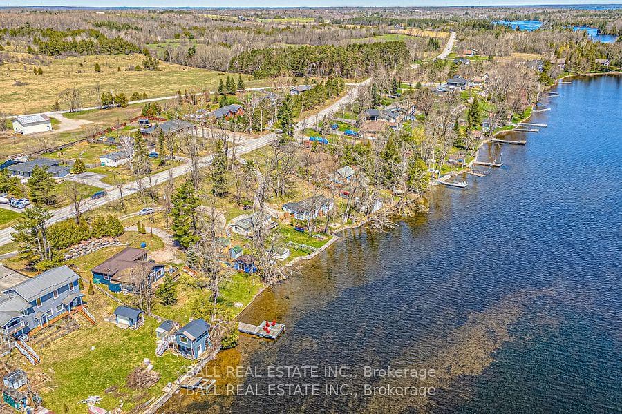 1851 Young's Point Road photo 48