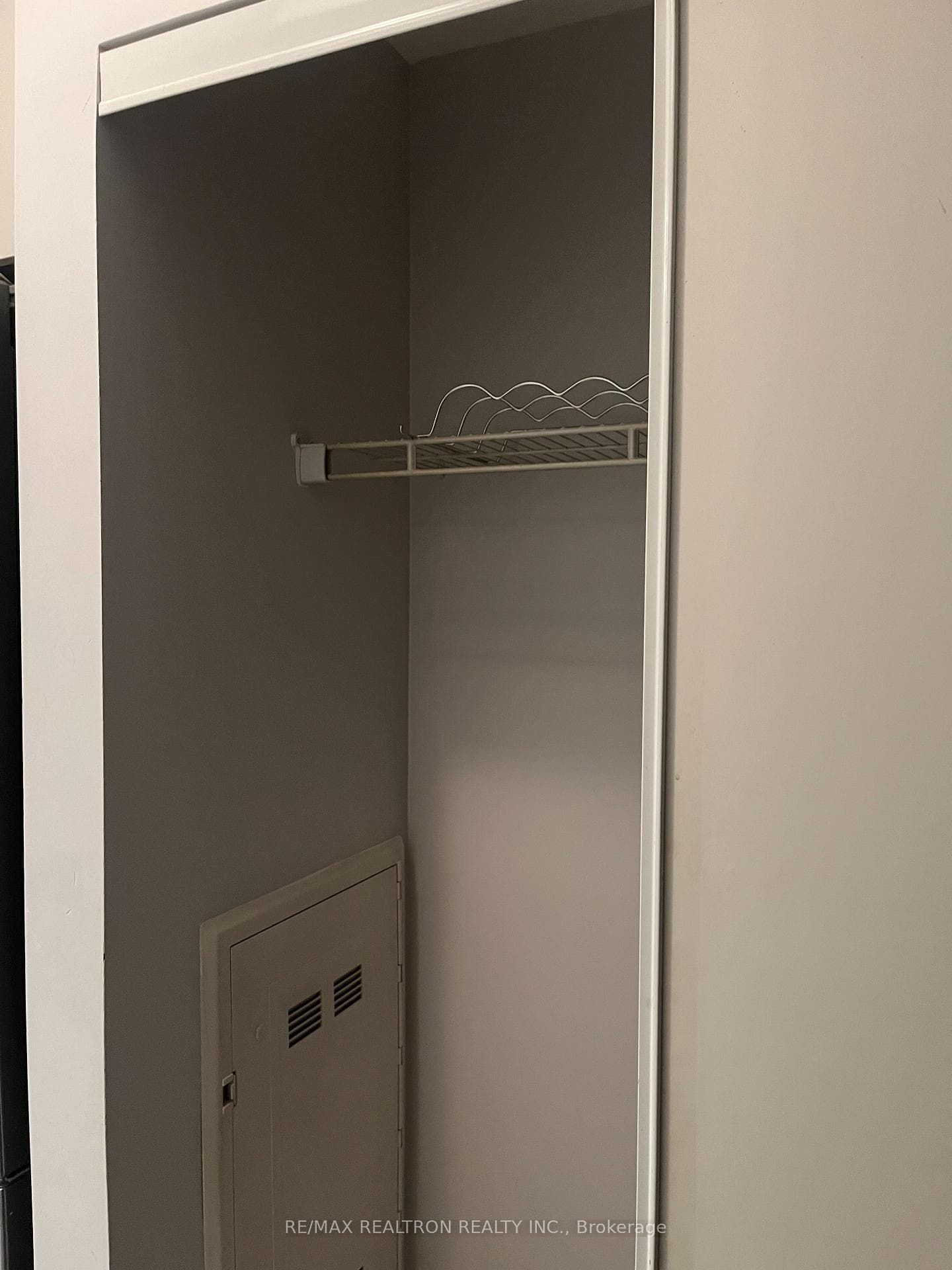 31 Tippett Road Unit 723 photo 8