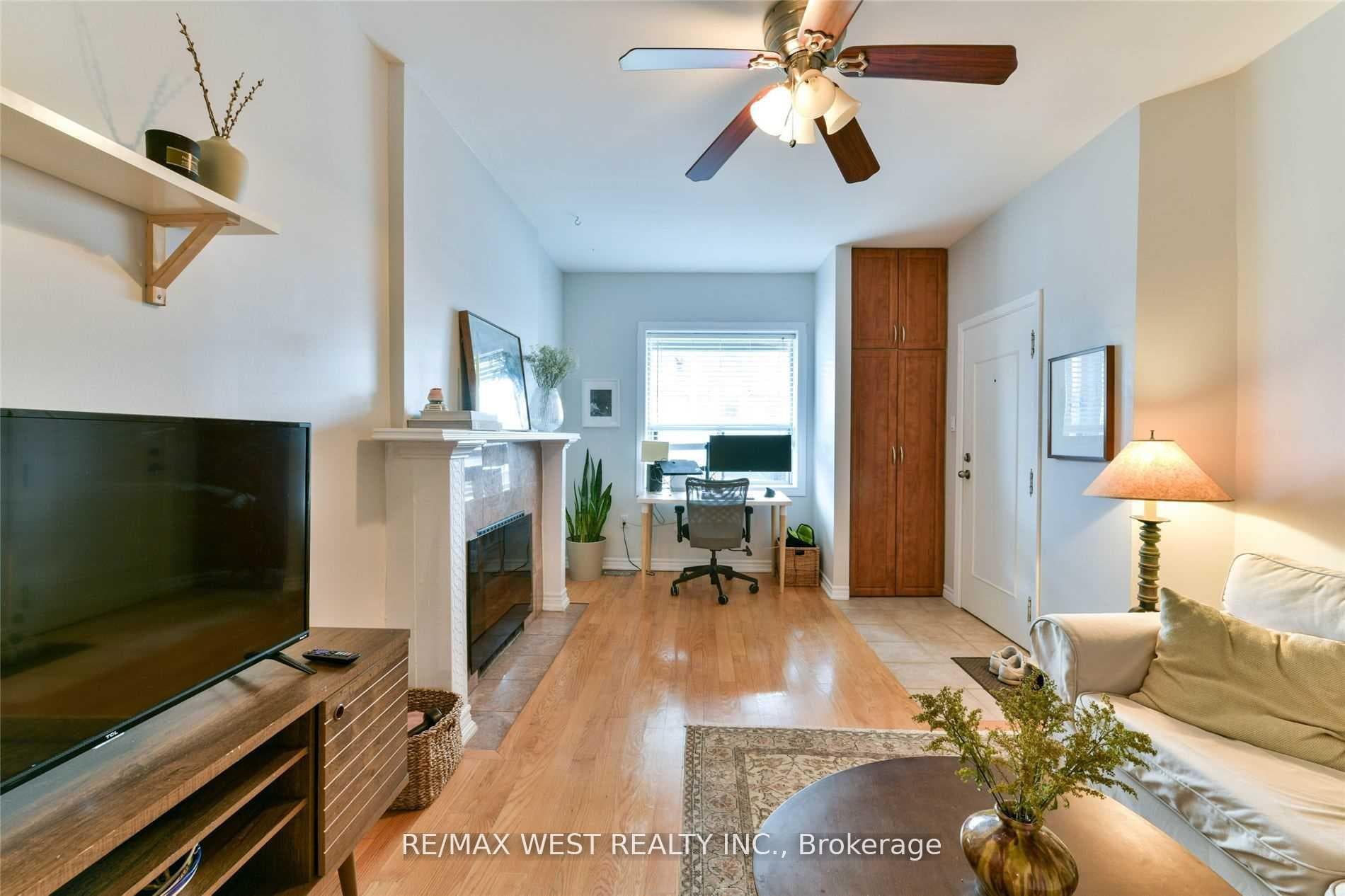 734 Indian Road Unit Main Fl photo 6